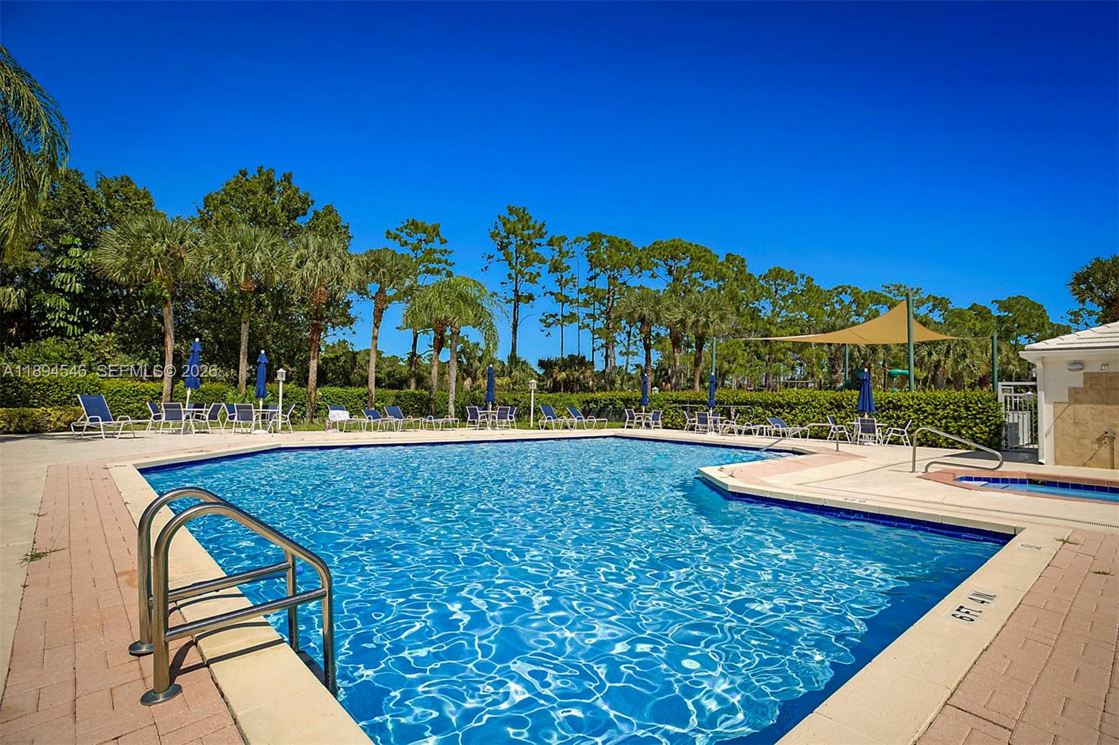 8853 SE Riverfront Ter Jupiter, FL 33469