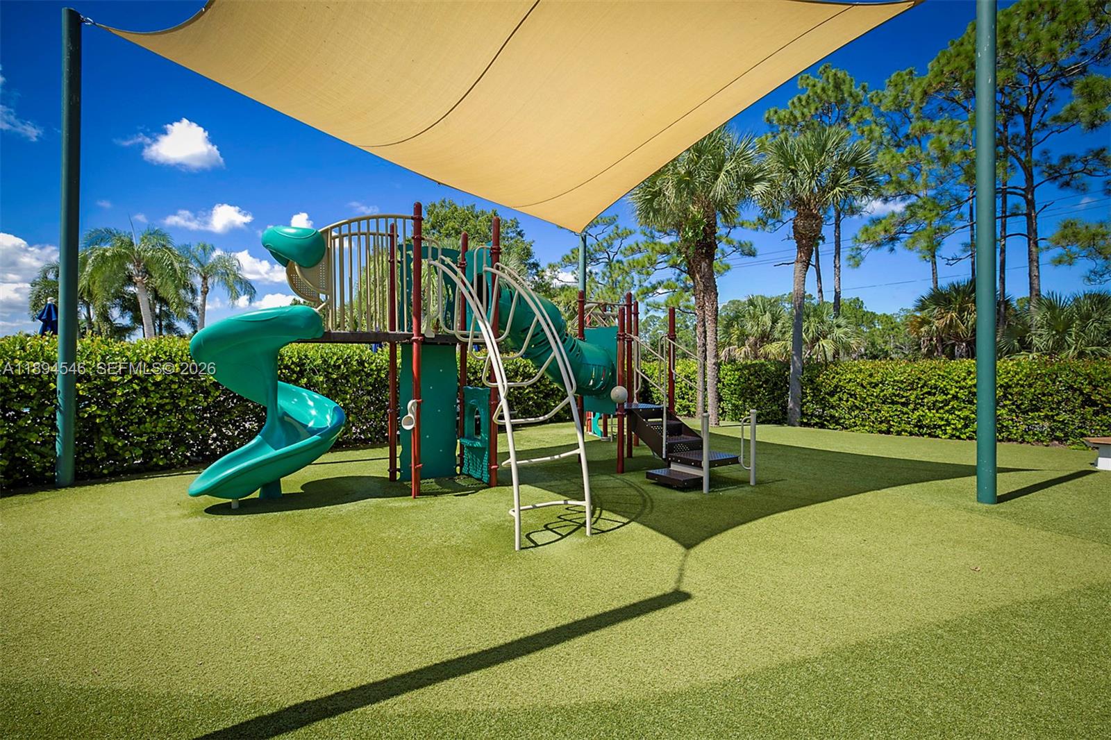 8853 SE Riverfront Ter Jupiter, FL 33469