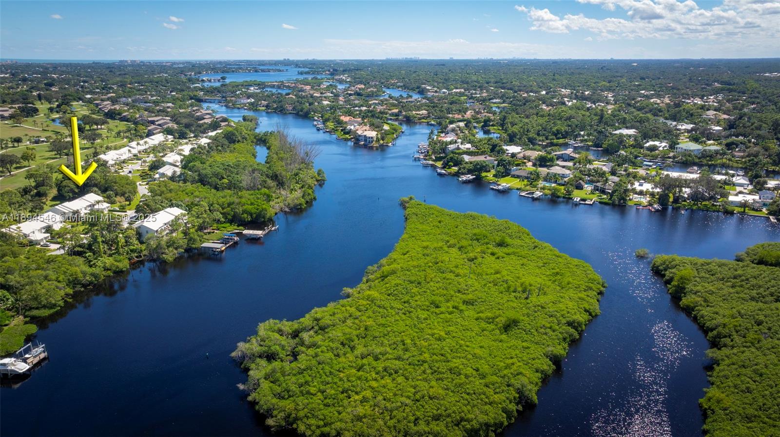 8853 SE Riverfront Ter Jupiter, FL 33469