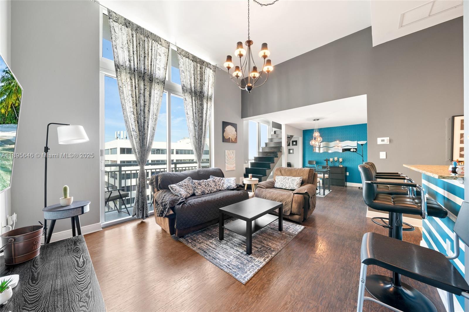 9055 SW 73rd Ct #702 Miami, FL 33156