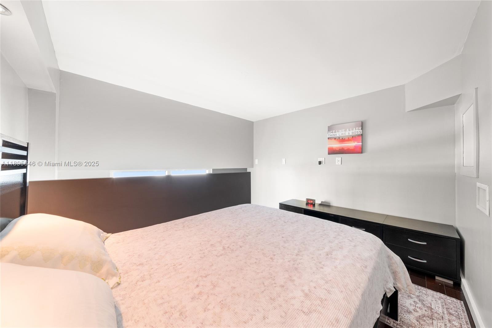 9055 SW 73rd Ct #702 Miami, FL 33156