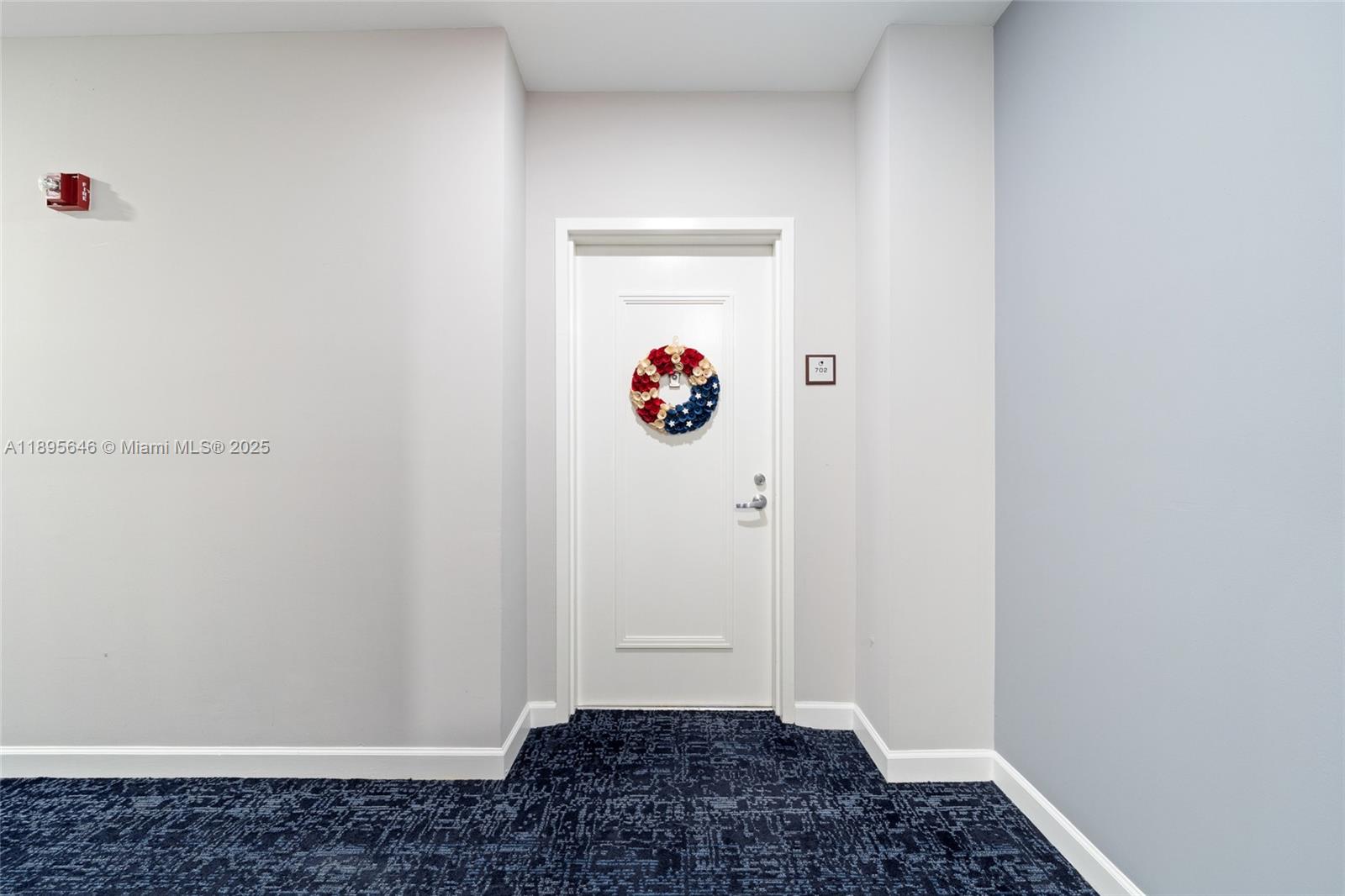 9055 SW 73rd Ct #702 Miami, FL 33156