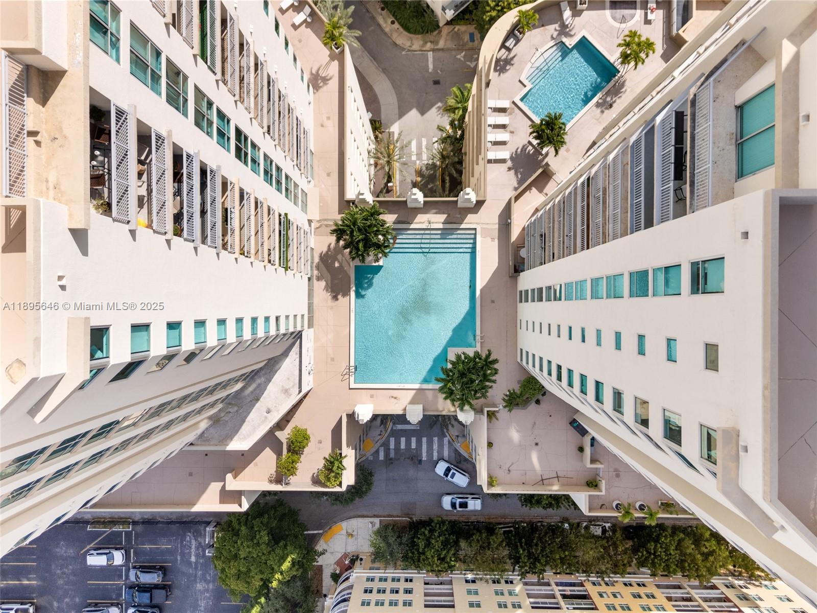 9055 SW 73rd Ct #702 Miami, FL 33156