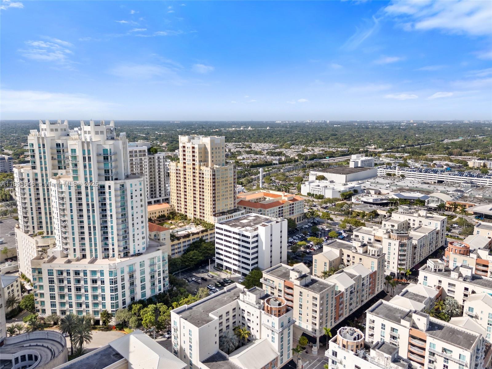 9055 SW 73rd Ct #702 Miami, FL 33156