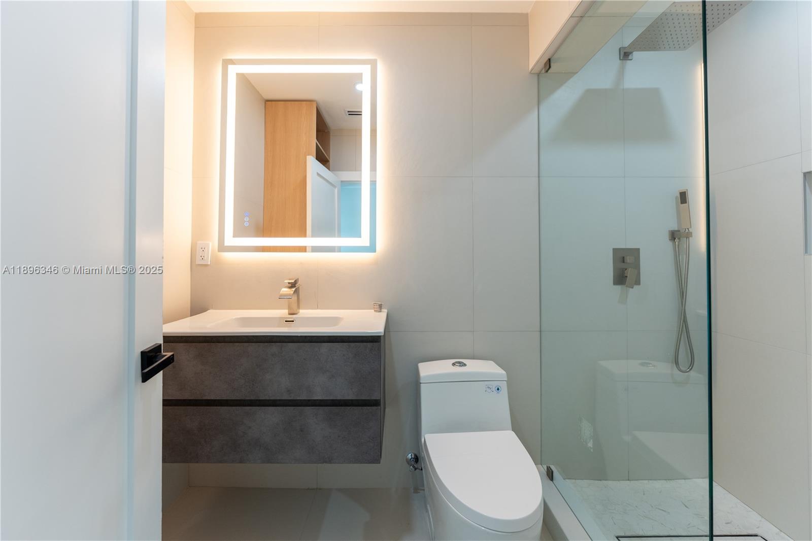 4144 Alton Rd #4144 Miami Beach, FL 33140 4144 Alton Rd #4144 Miami Beach, FL 33140