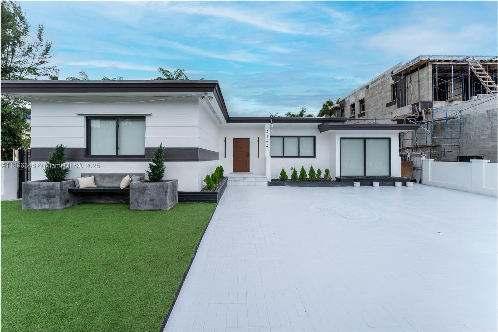 4144 Alton Rd #4144 Miami Beach, FL 33140 4144 Alton Rd #4144 Miami Beach, FL 33140