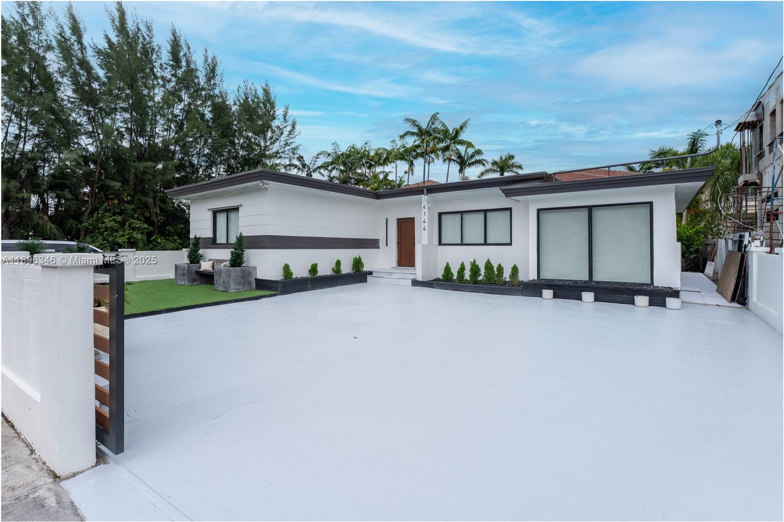4144 Alton Rd #4144 Miami Beach, FL 33140 4144 Alton Rd #4144 Miami Beach, FL 33140