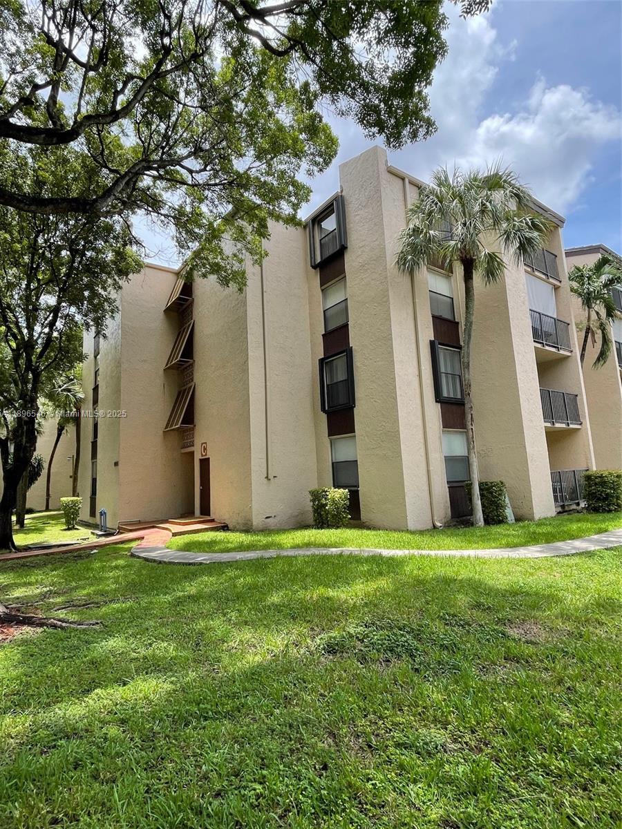 14221 N Kendall Dr #209C