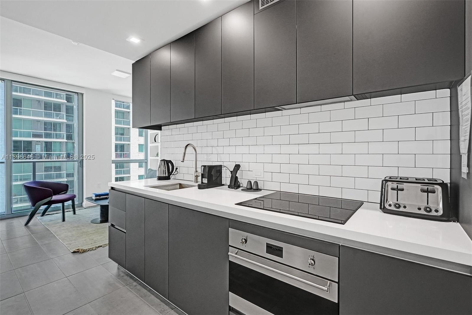 image 227 Ne 2nd Street Condo3