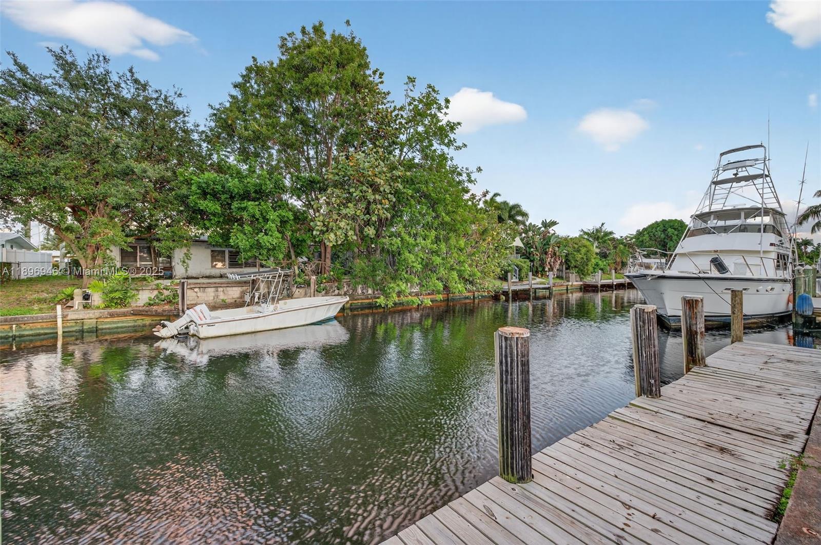 2524 Marathon Ln Fort Lauderdale, FL 33312