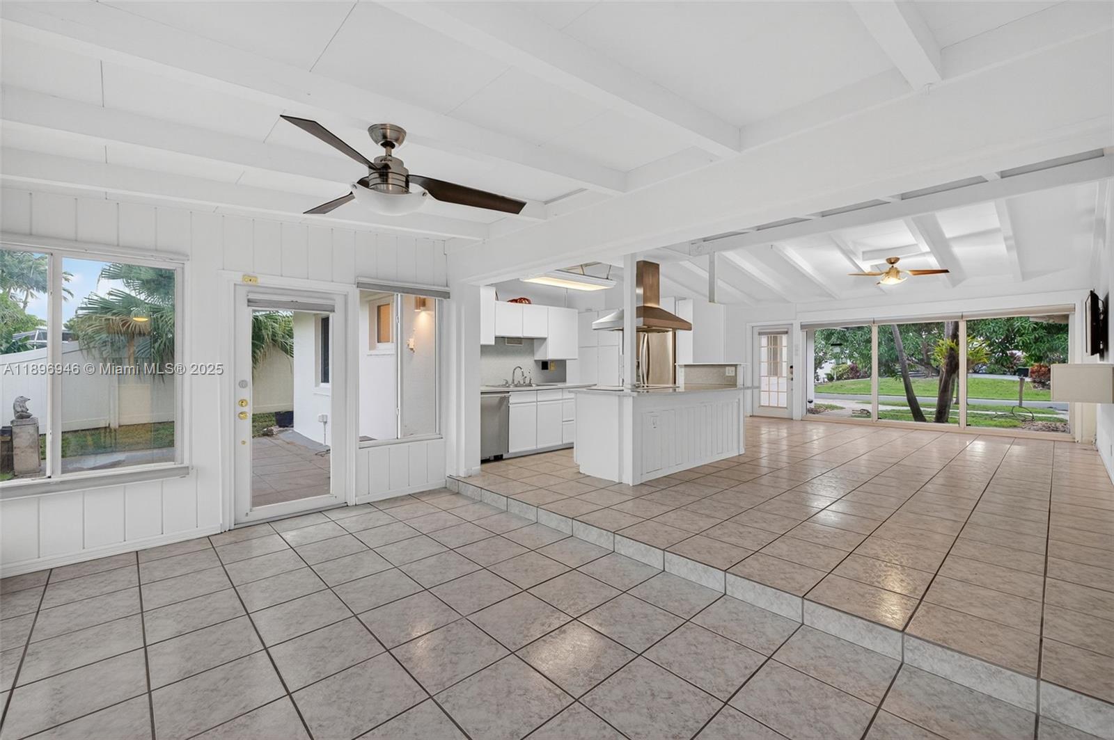 2524 Marathon Ln Fort Lauderdale, FL 33312