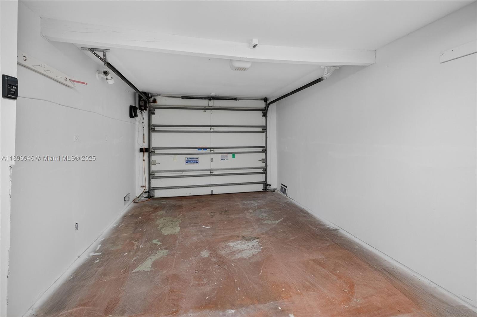 2524 Marathon Ln Fort Lauderdale, FL 33312