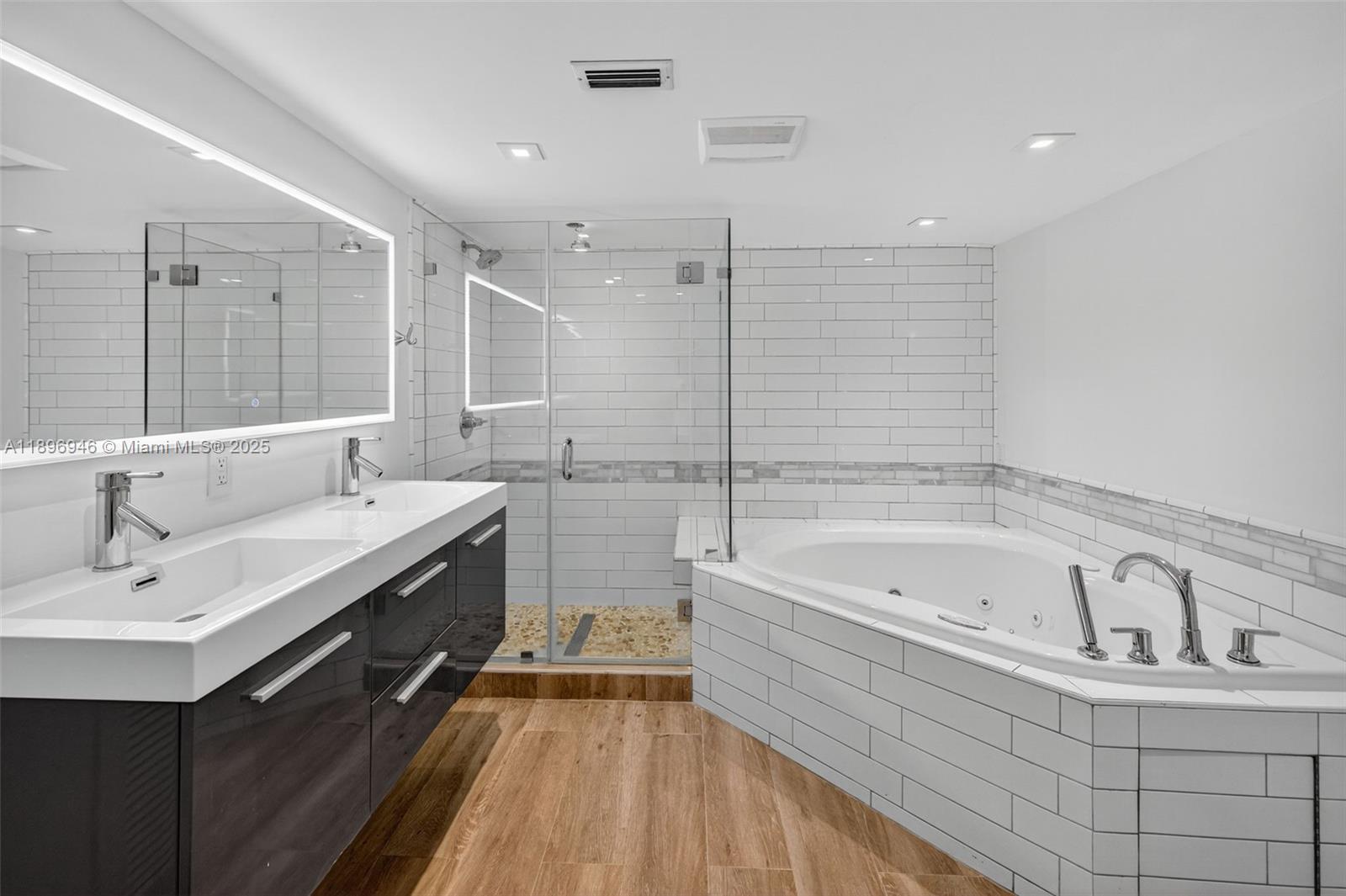 2524 Marathon Ln Fort Lauderdale, FL 33312