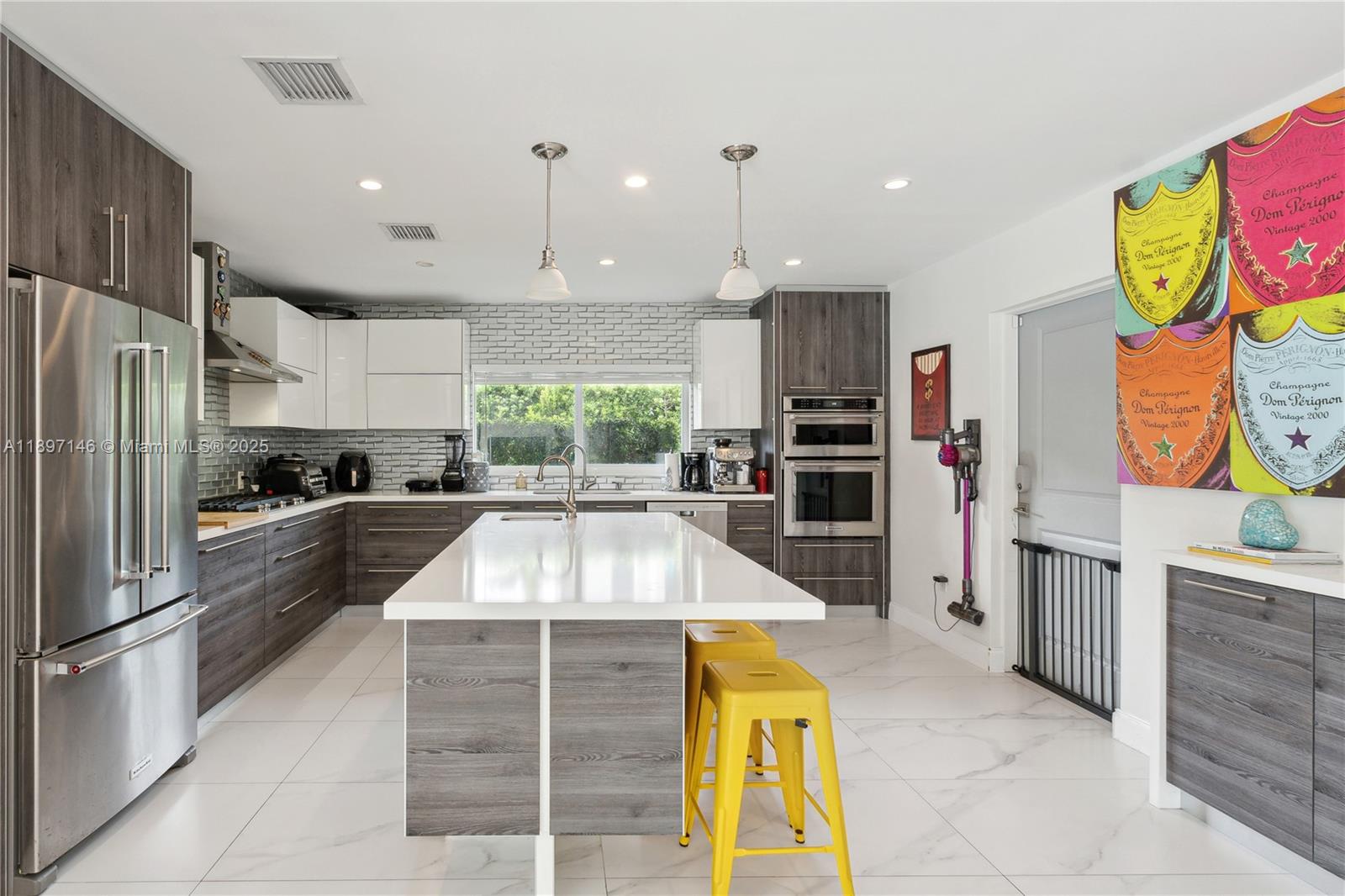 2240 Magnolia Dr North Miami, FL 33181