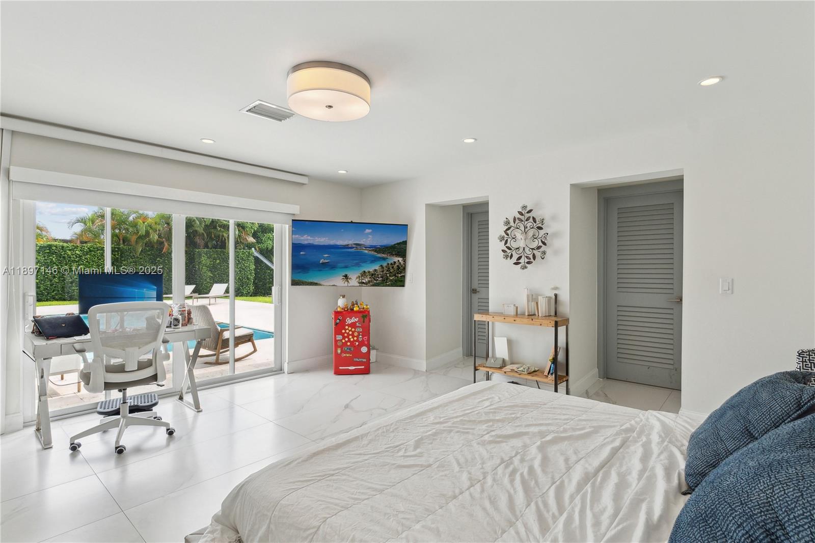 2240 Magnolia Dr North Miami, FL 33181