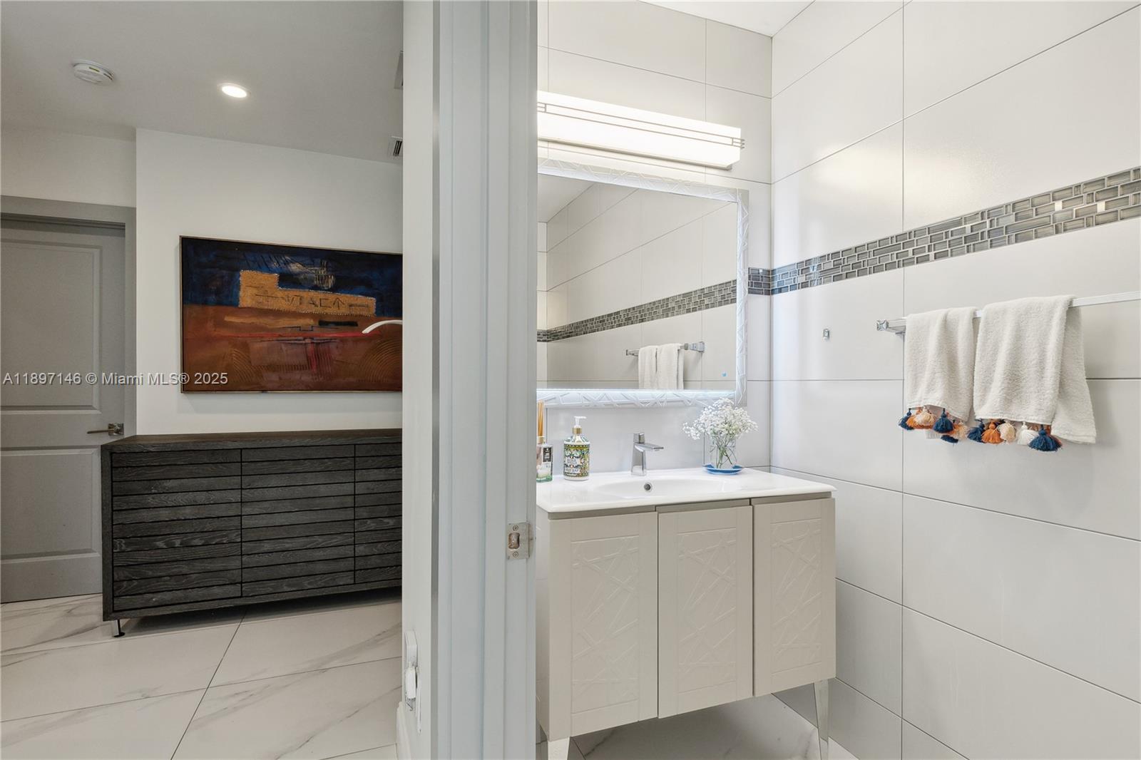 2240 Magnolia Dr North Miami, FL 33181