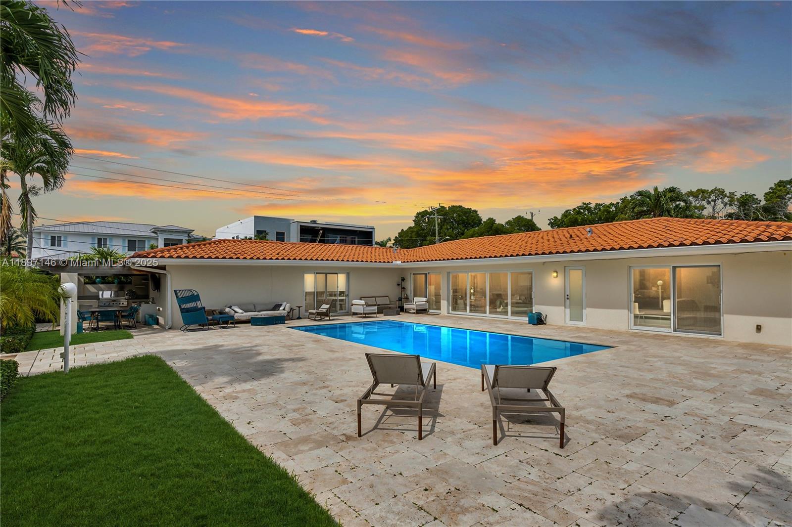 2240 Magnolia Dr North Miami, FL 33181