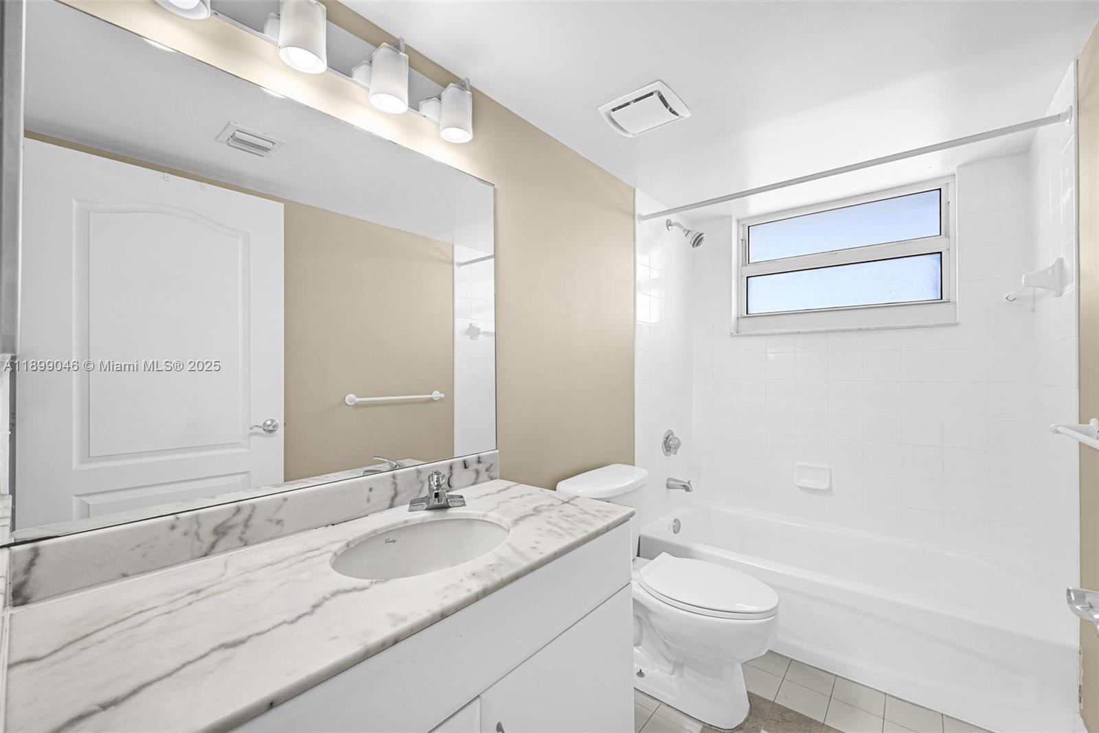image The Club At Brickell Bay33