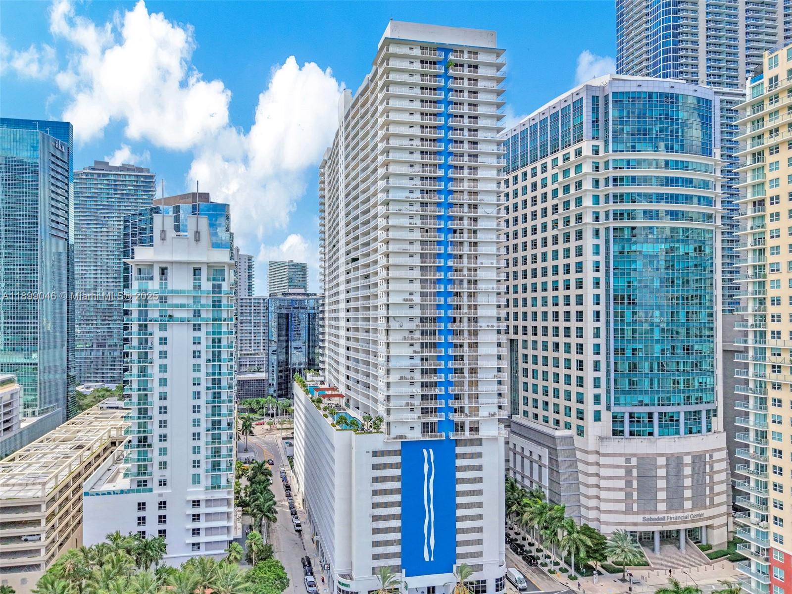 image The Club At Brickell Bay39