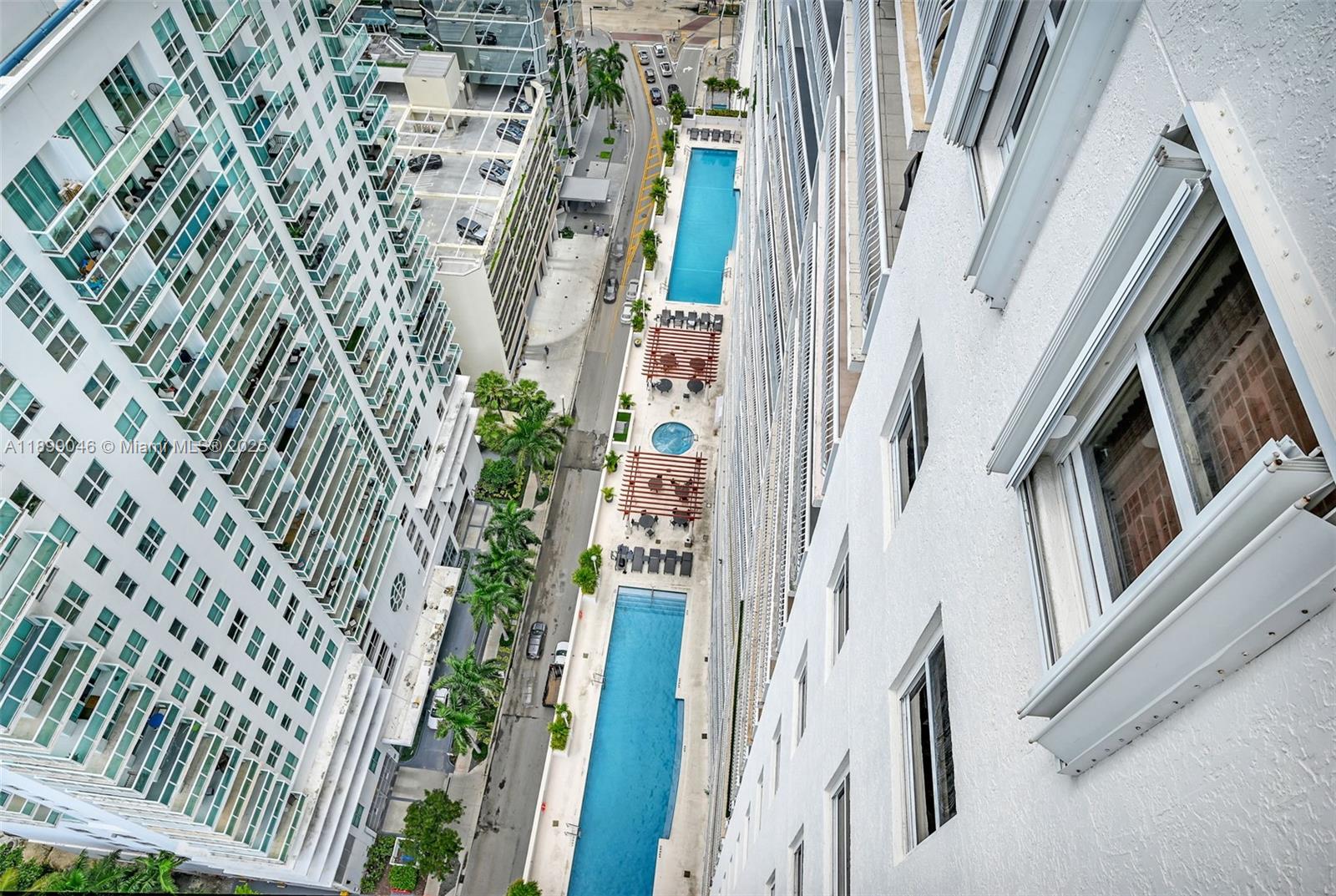 image The Club At Brickell Bay43