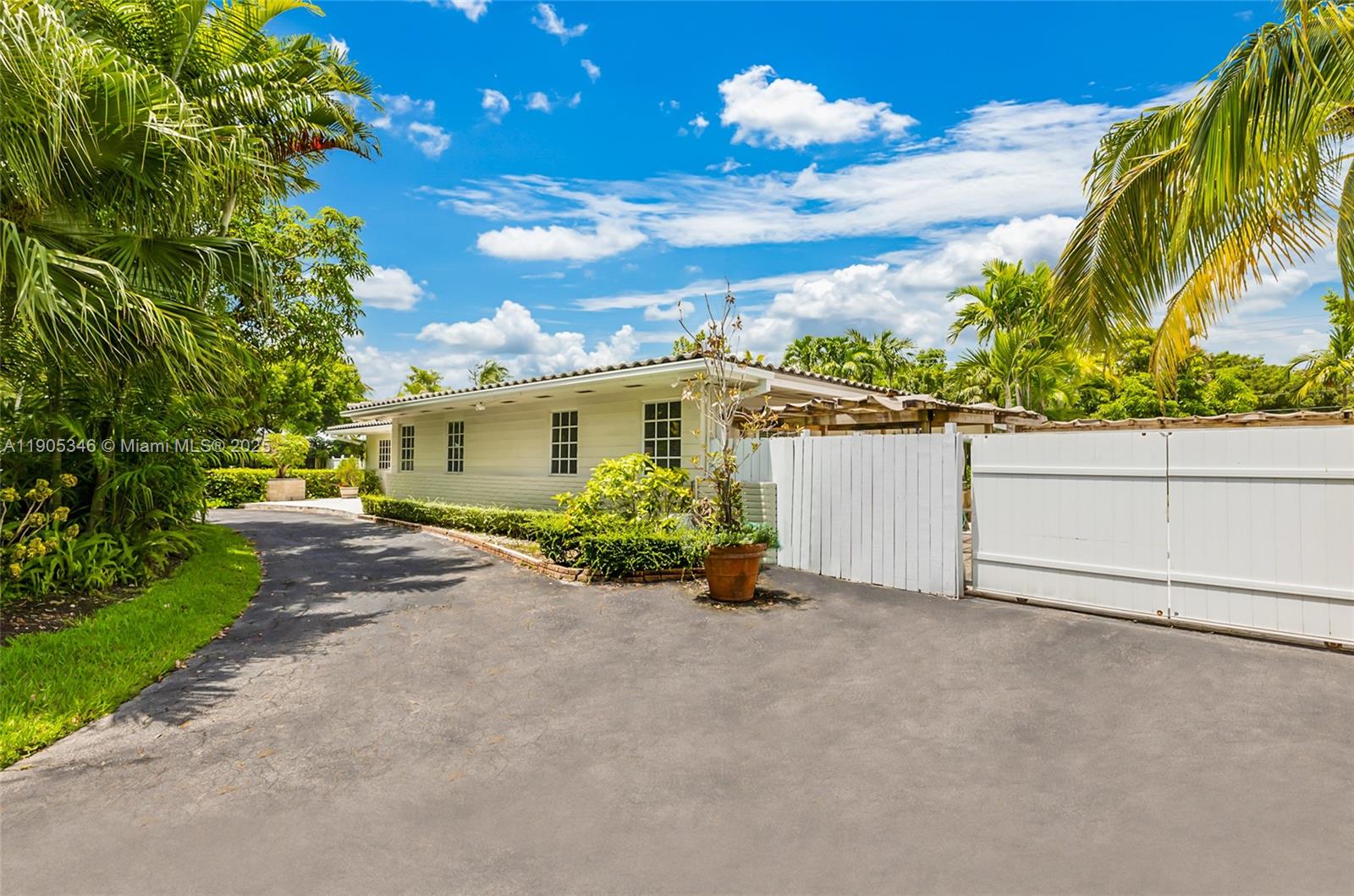 13820 SW 82nd Ave Palmetto Bay, FL 33158