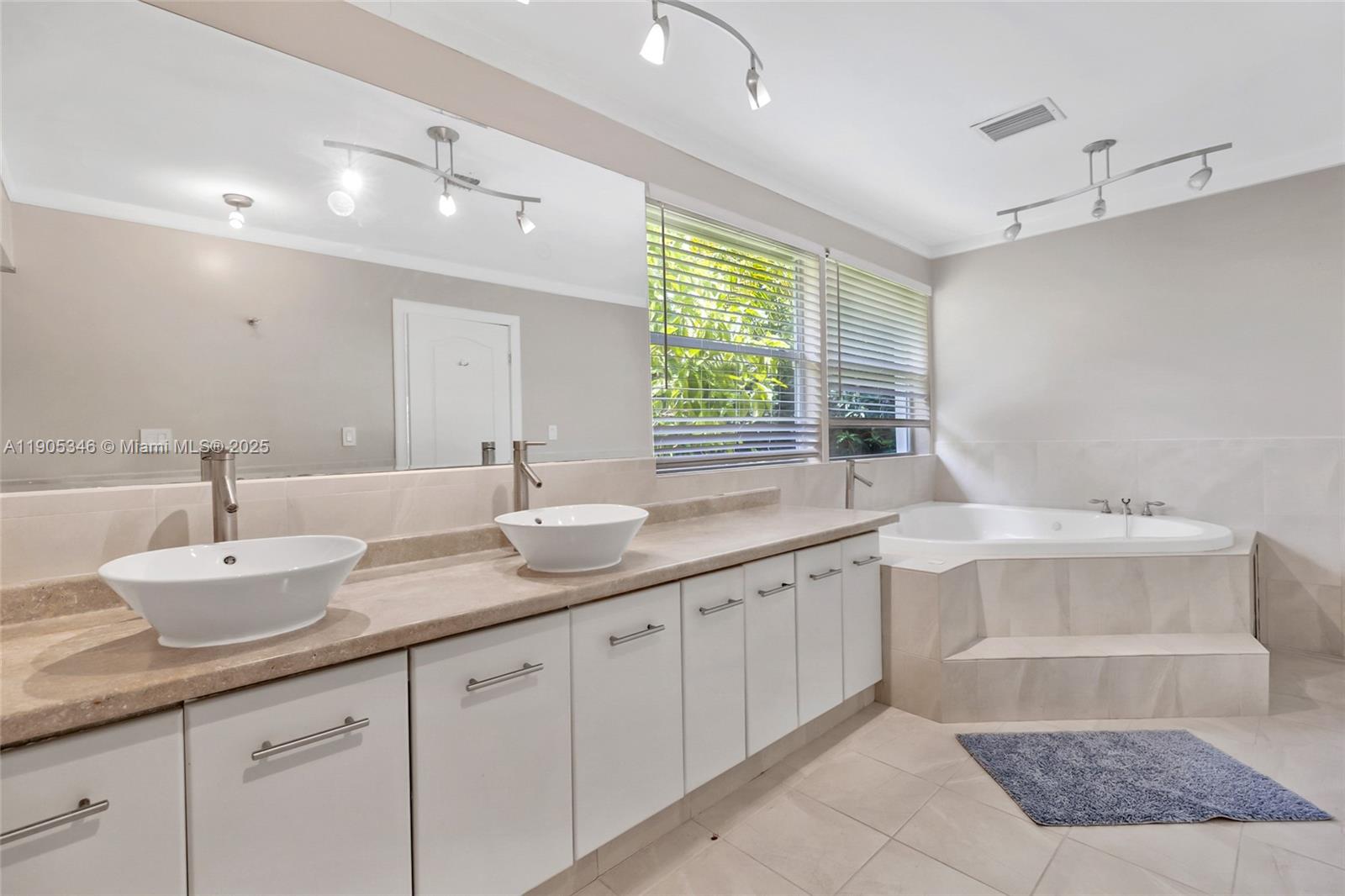 13820 SW 82nd Ave Palmetto Bay, FL 33158