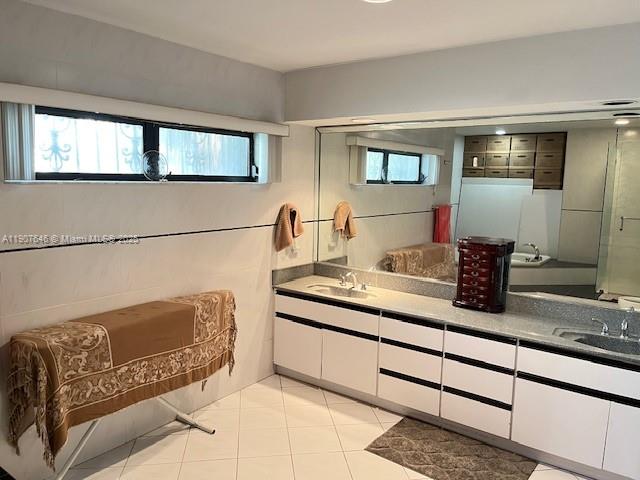 204 191st St Sunny Isles Beach, FL 33160