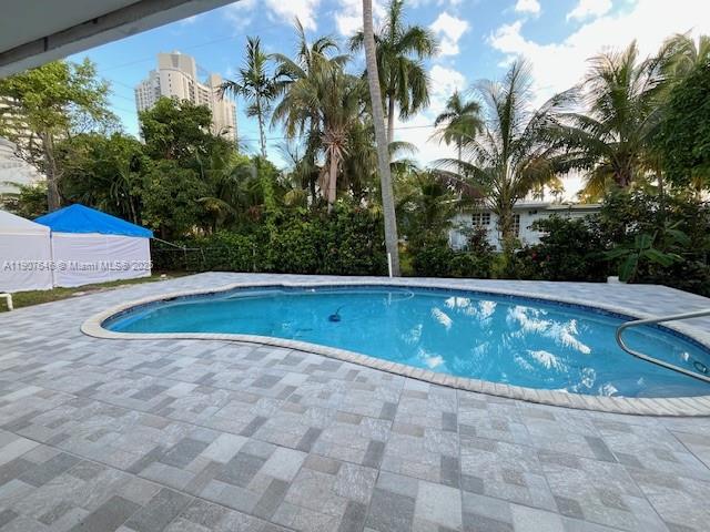 204 191st St Sunny Isles Beach, FL 33160