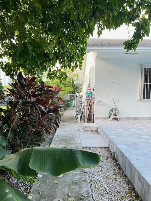 204 191st St Sunny Isles Beach, FL 33160