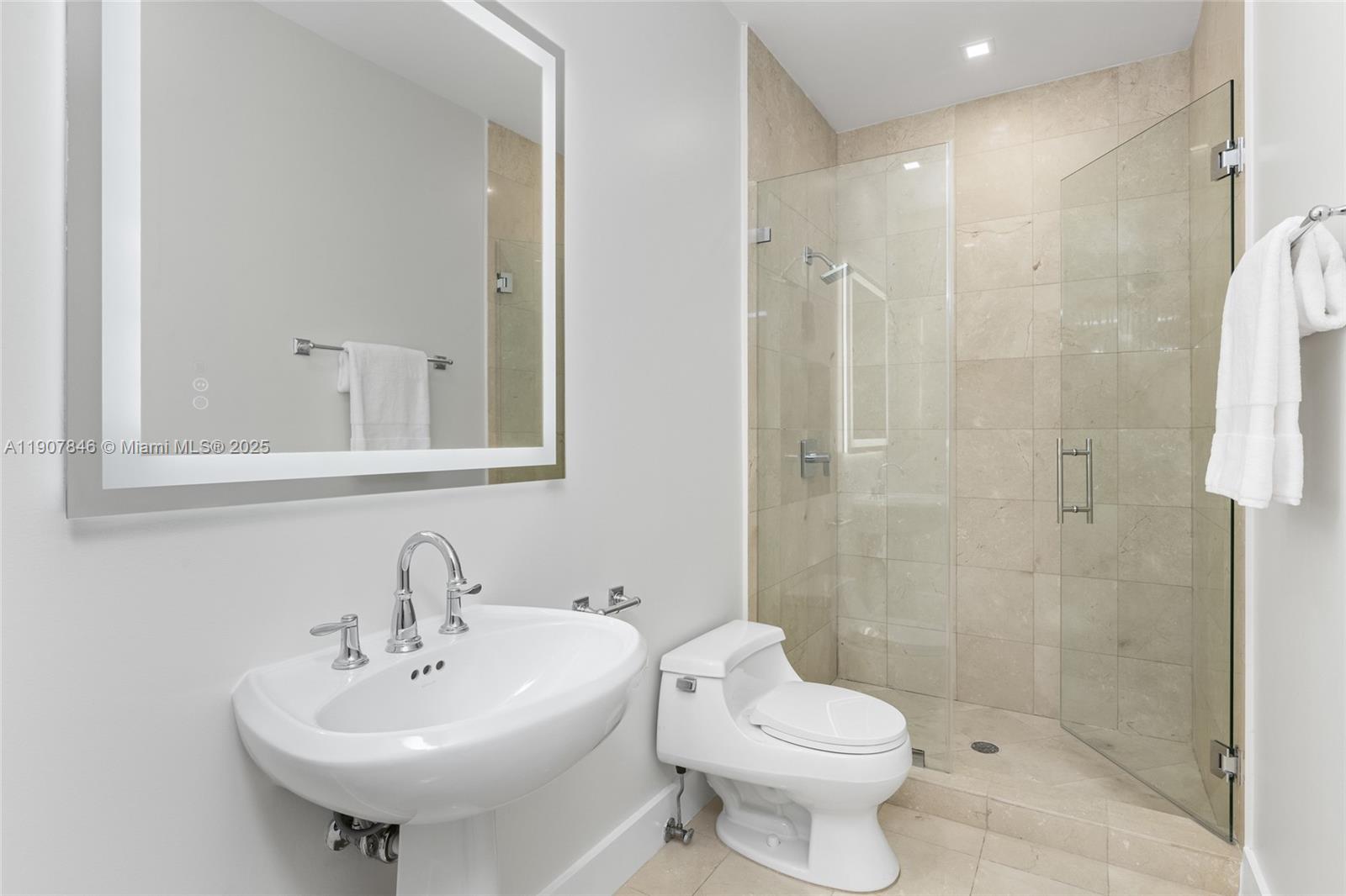 808 Brickell Key Dr #3901 Miami, FL 33131