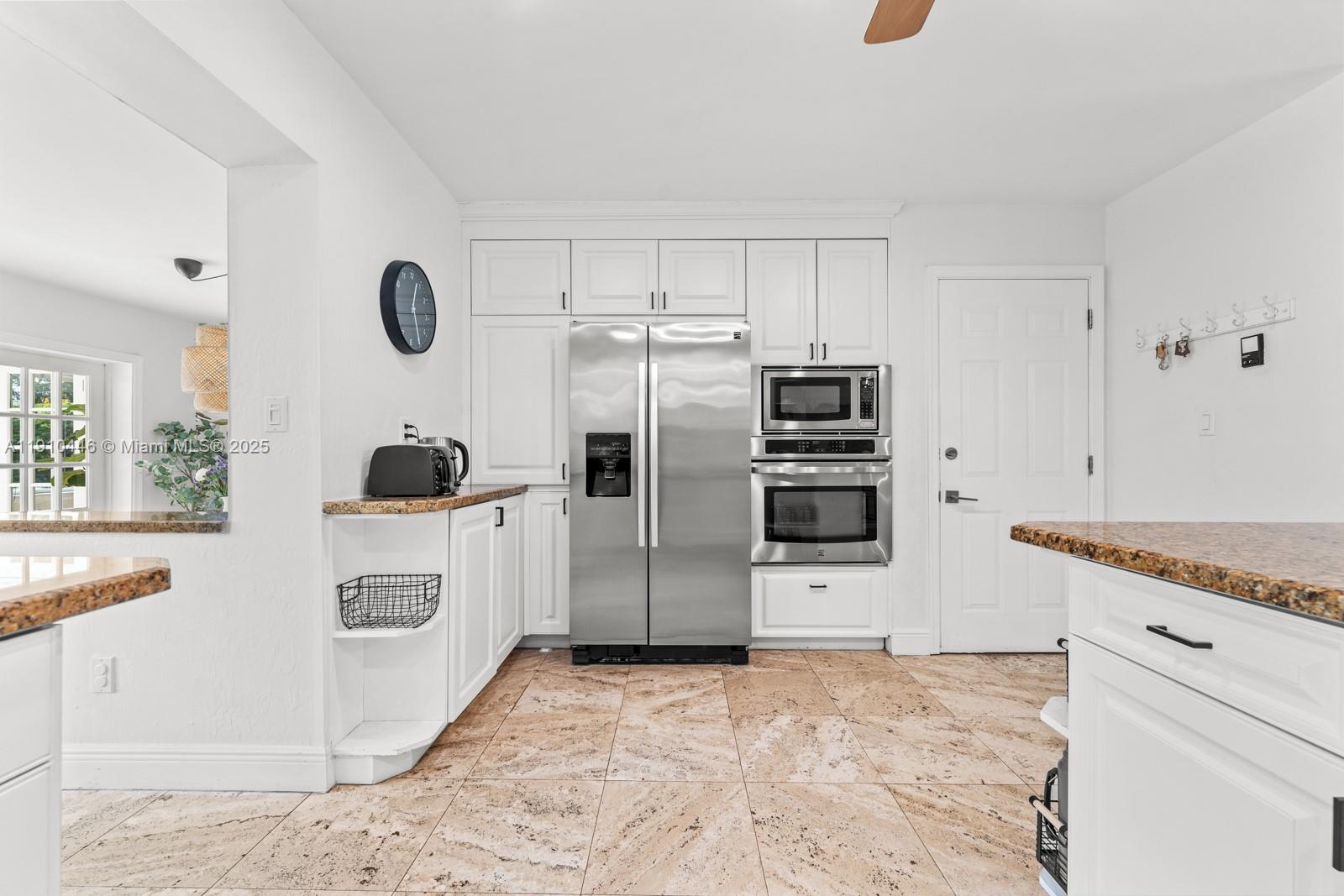 7300 SW 107th Ter Pinecrest, FL 33156