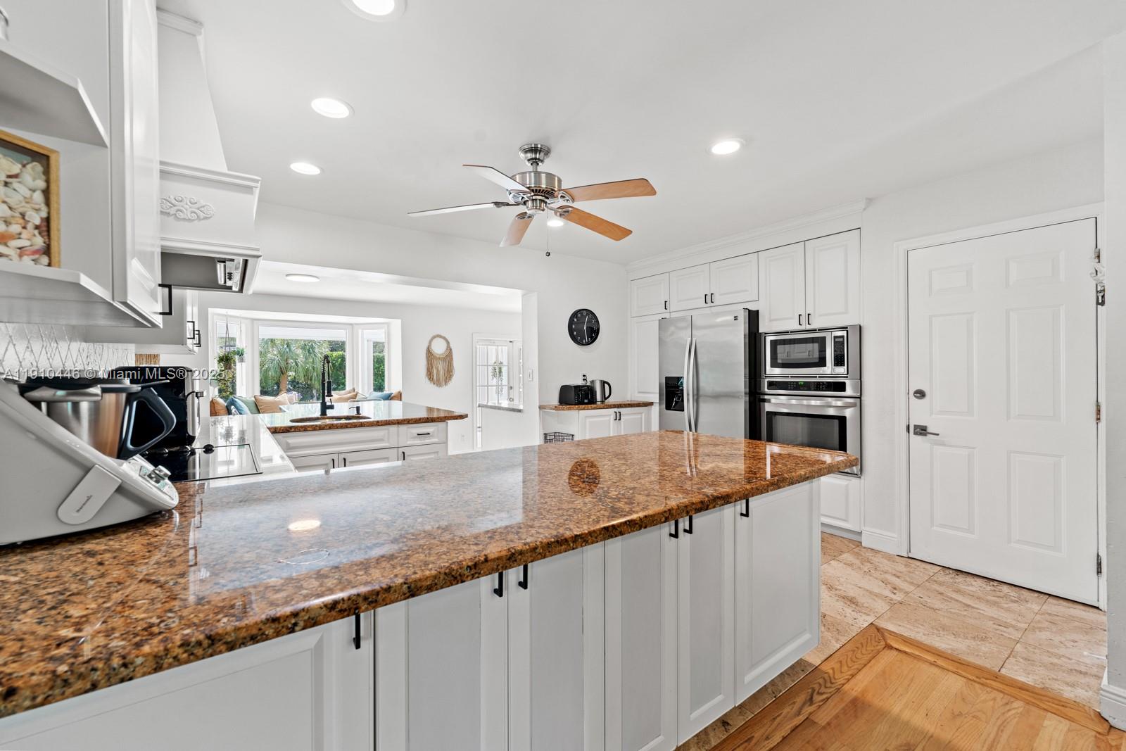 7300 SW 107th Ter Pinecrest, FL 33156