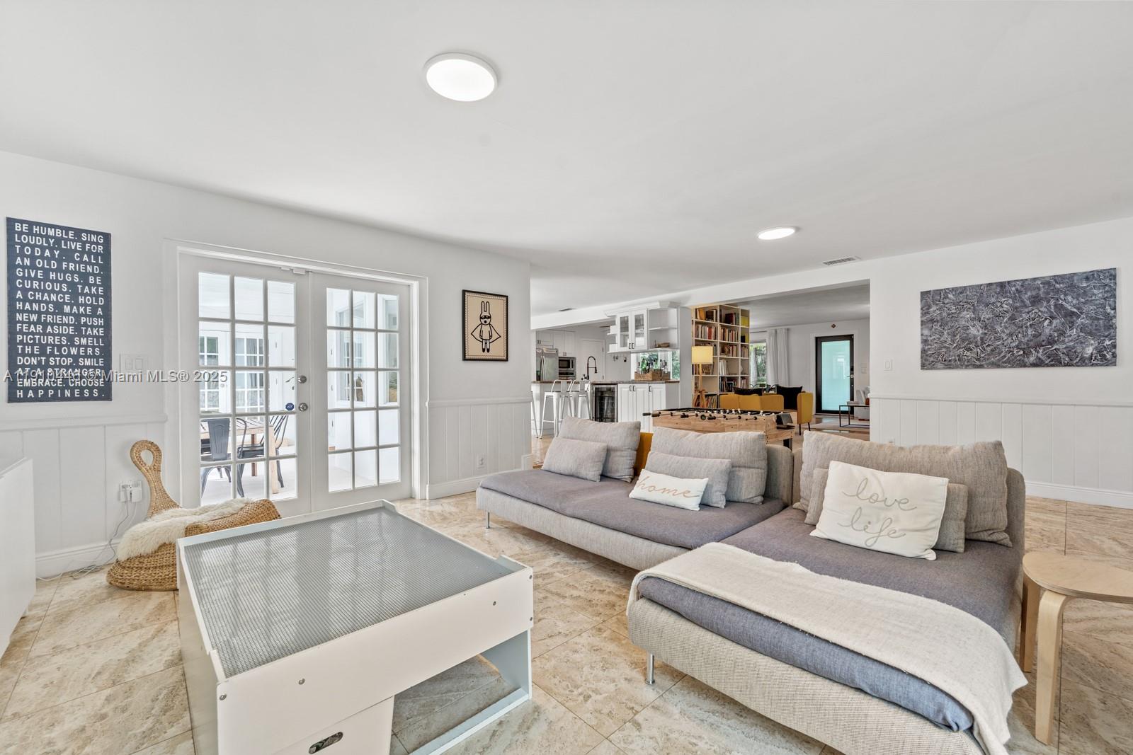 7300 SW 107th Ter Pinecrest, FL 33156