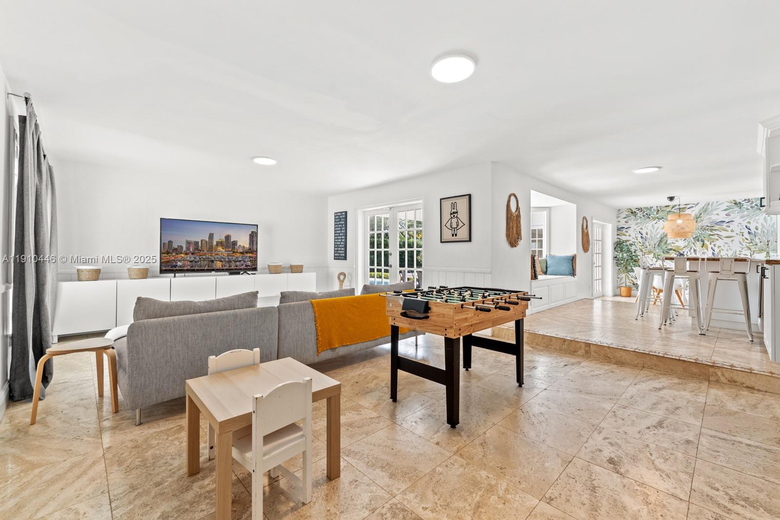 7300 SW 107th Ter Pinecrest, FL 33156