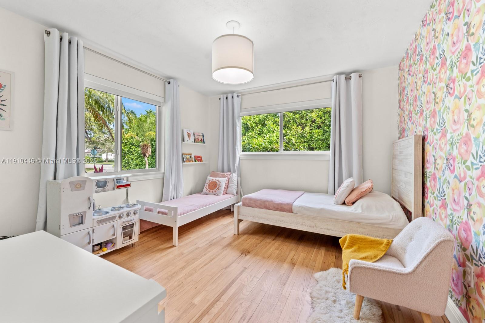 7300 SW 107th Ter Pinecrest, FL 33156