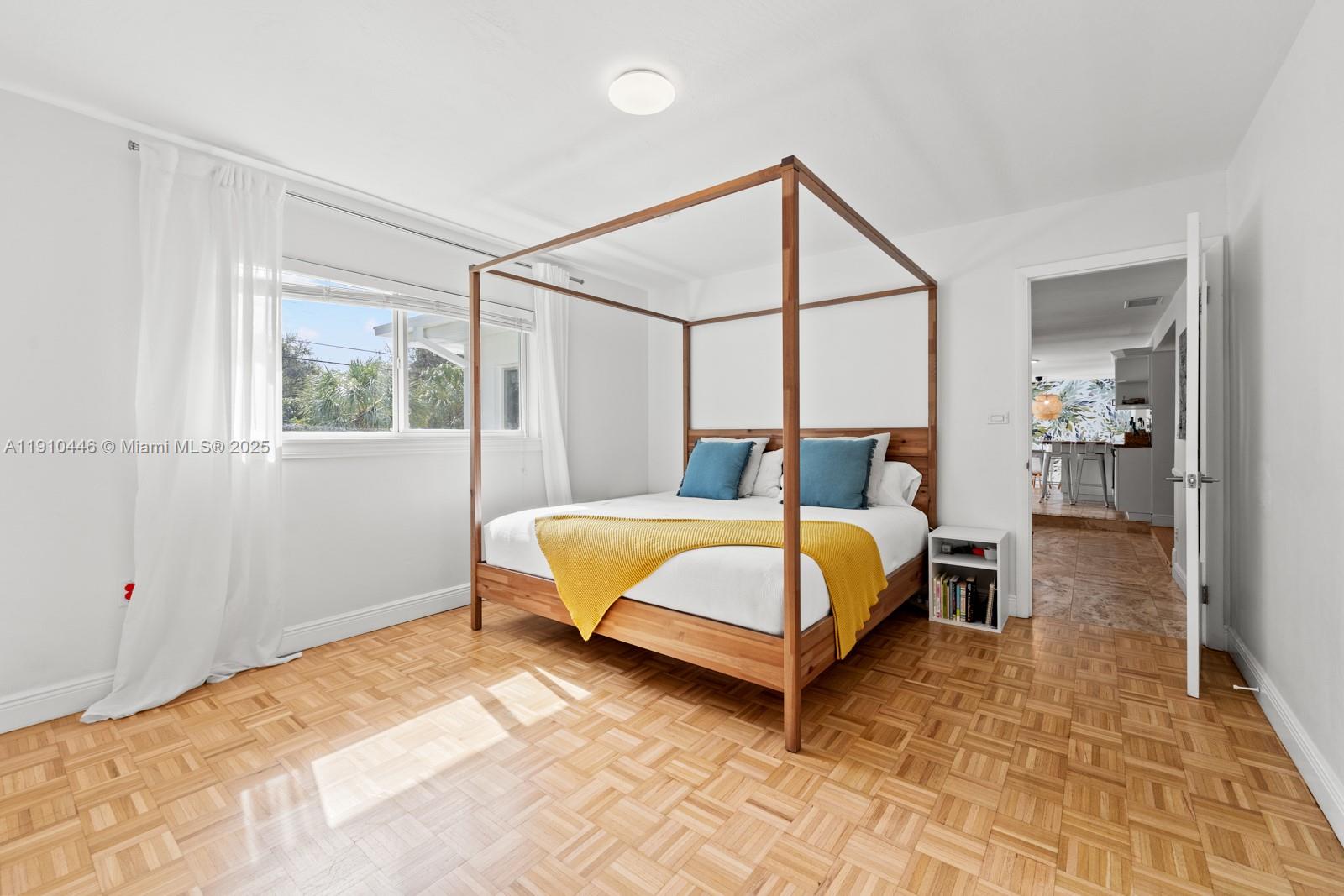 7300 SW 107th Ter Pinecrest, FL 33156