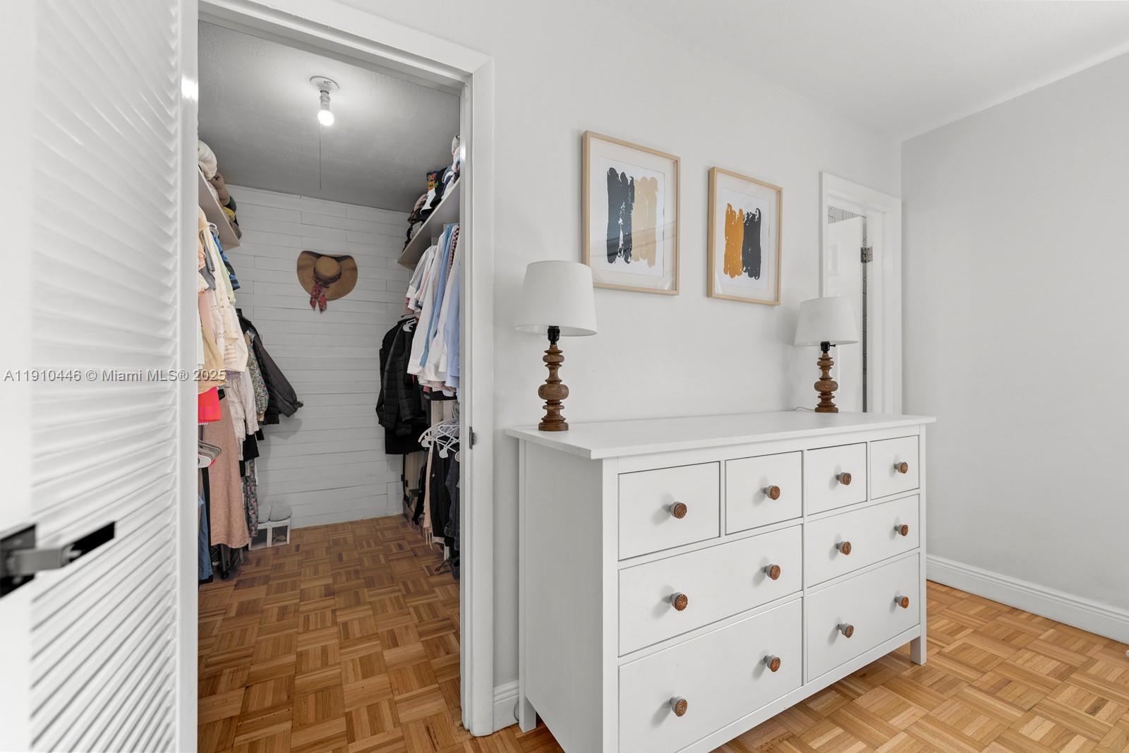 7300 SW 107th Ter Pinecrest, FL 33156