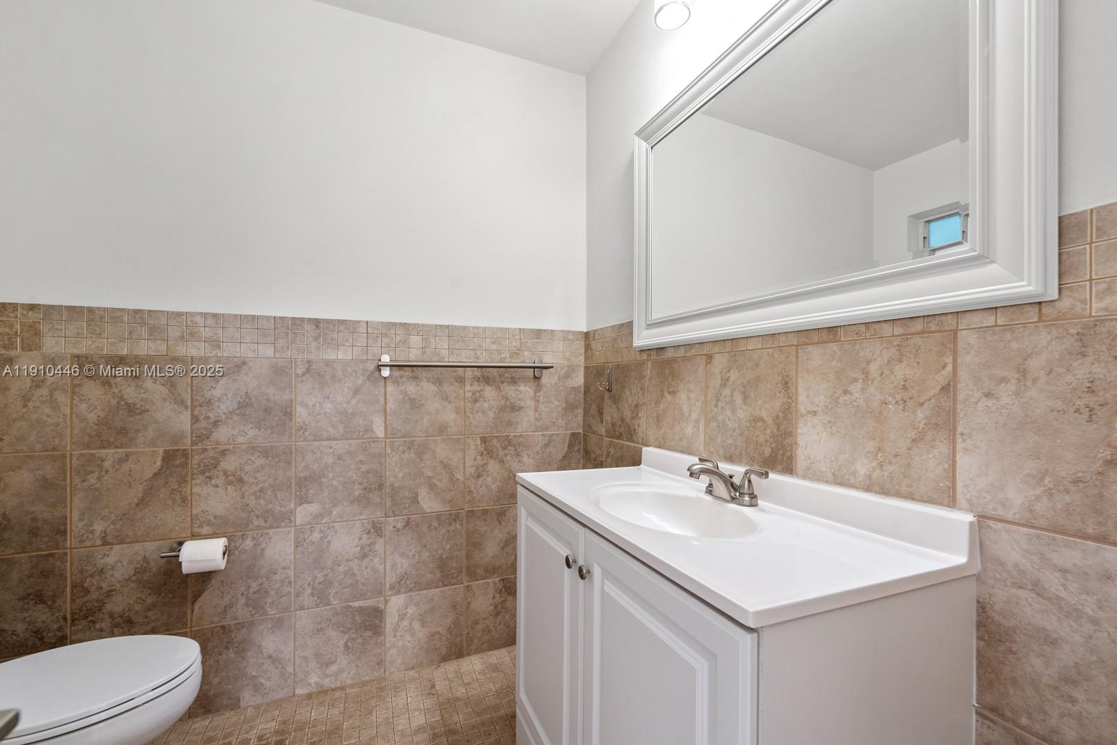 7300 SW 107th Ter Pinecrest, FL 33156