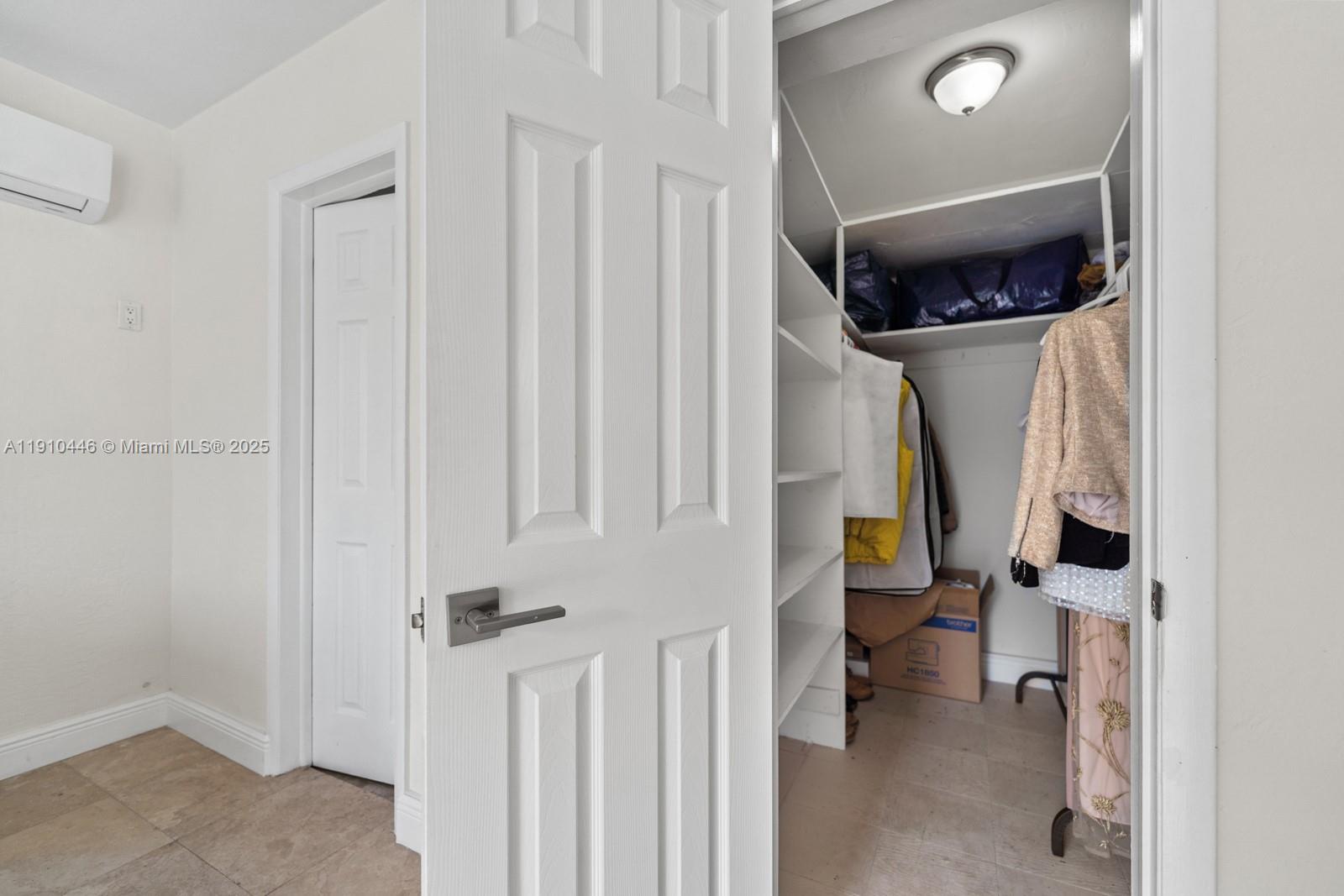 7300 SW 107th Ter Pinecrest, FL 33156