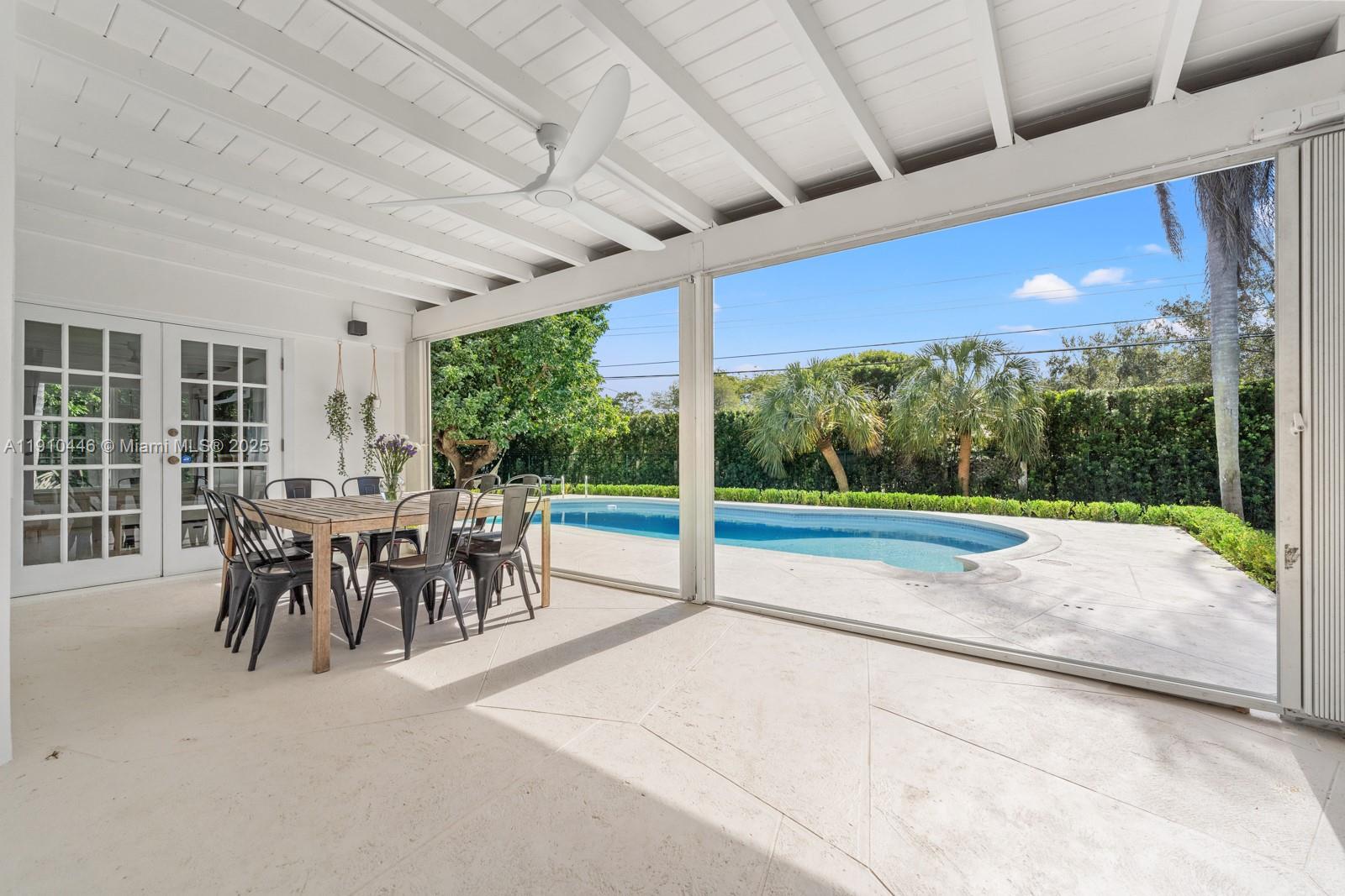 7300 SW 107th Ter Pinecrest, FL 33156