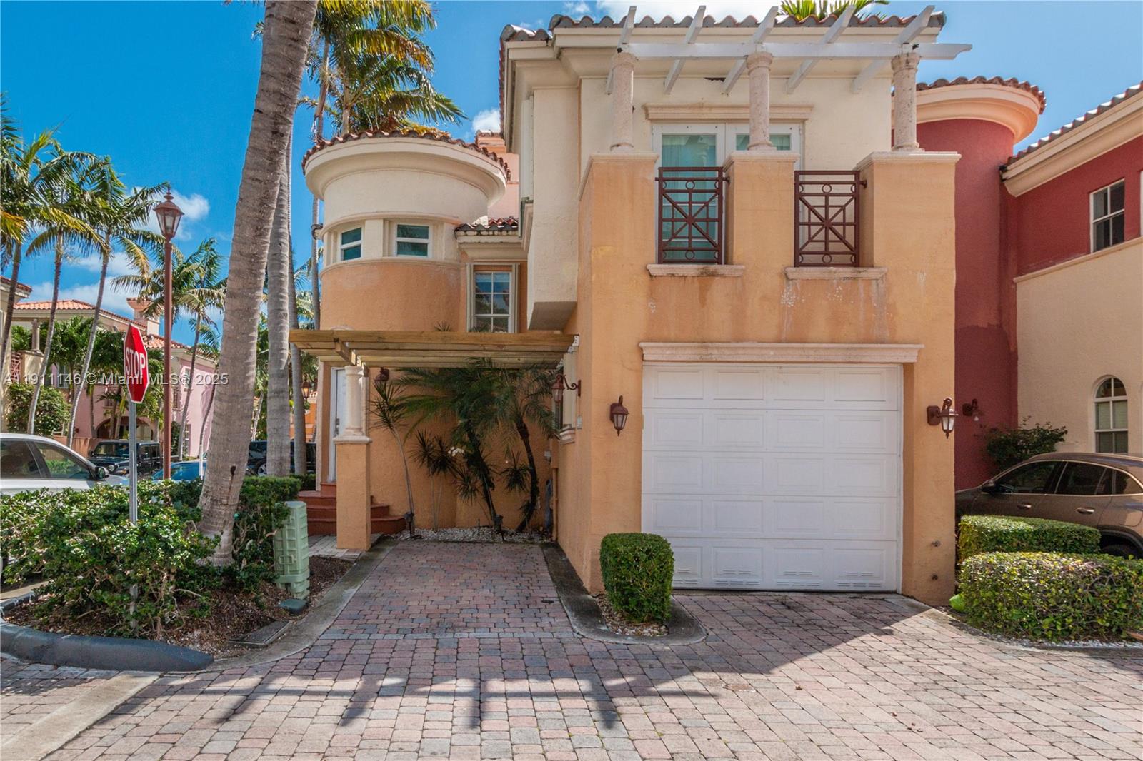 18395 NE 30th Ct #18395