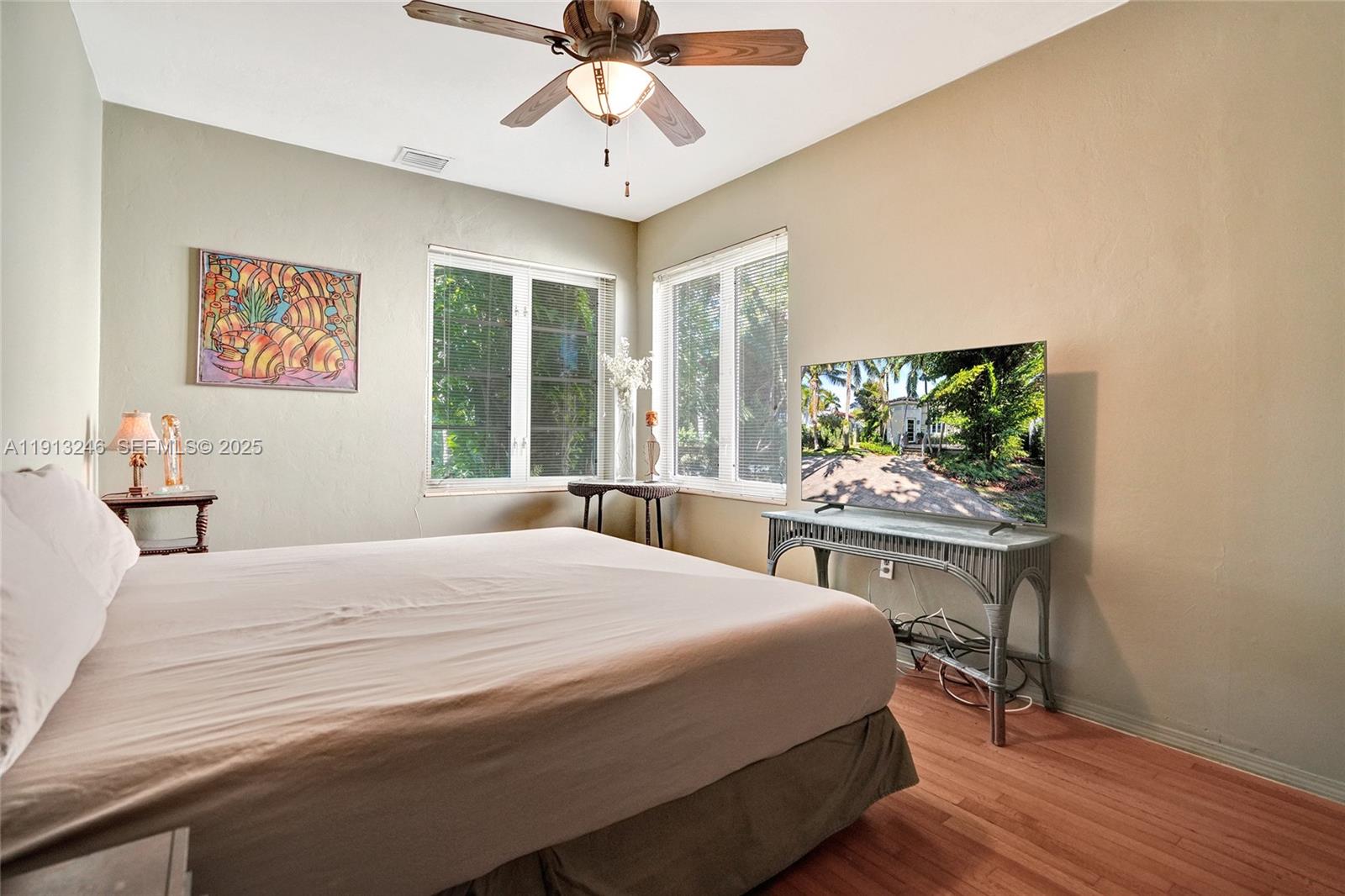 1335 Lenox Ave Miami Beach, FL 33139