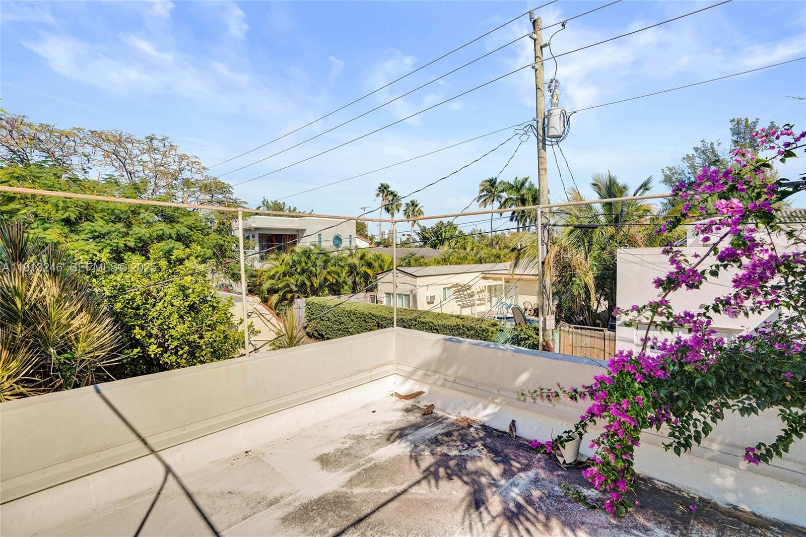 1335 Lenox Ave Miami Beach, FL 33139