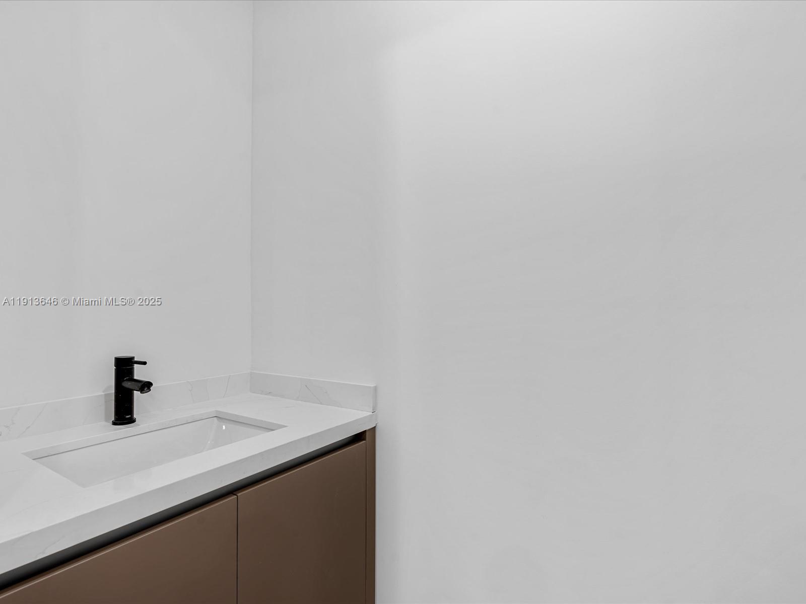 3616 Thomas Ave Miami, FL 33133