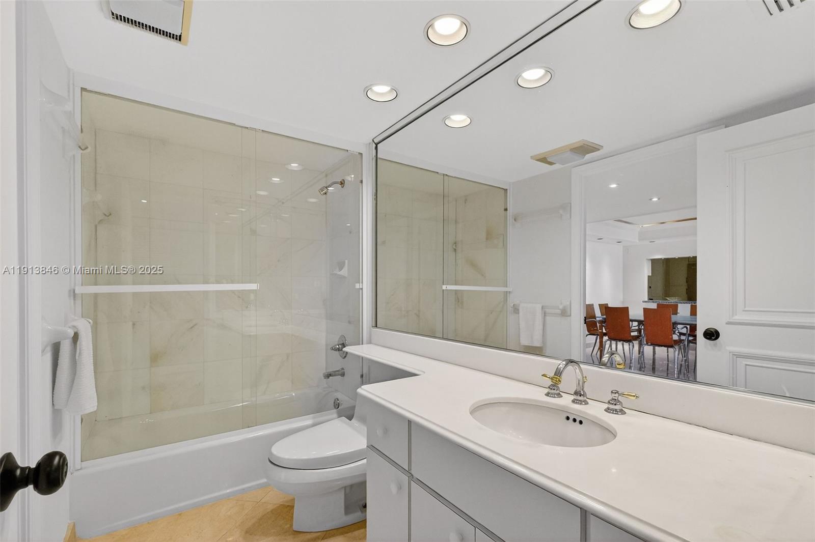 image Grove Isle Condo15