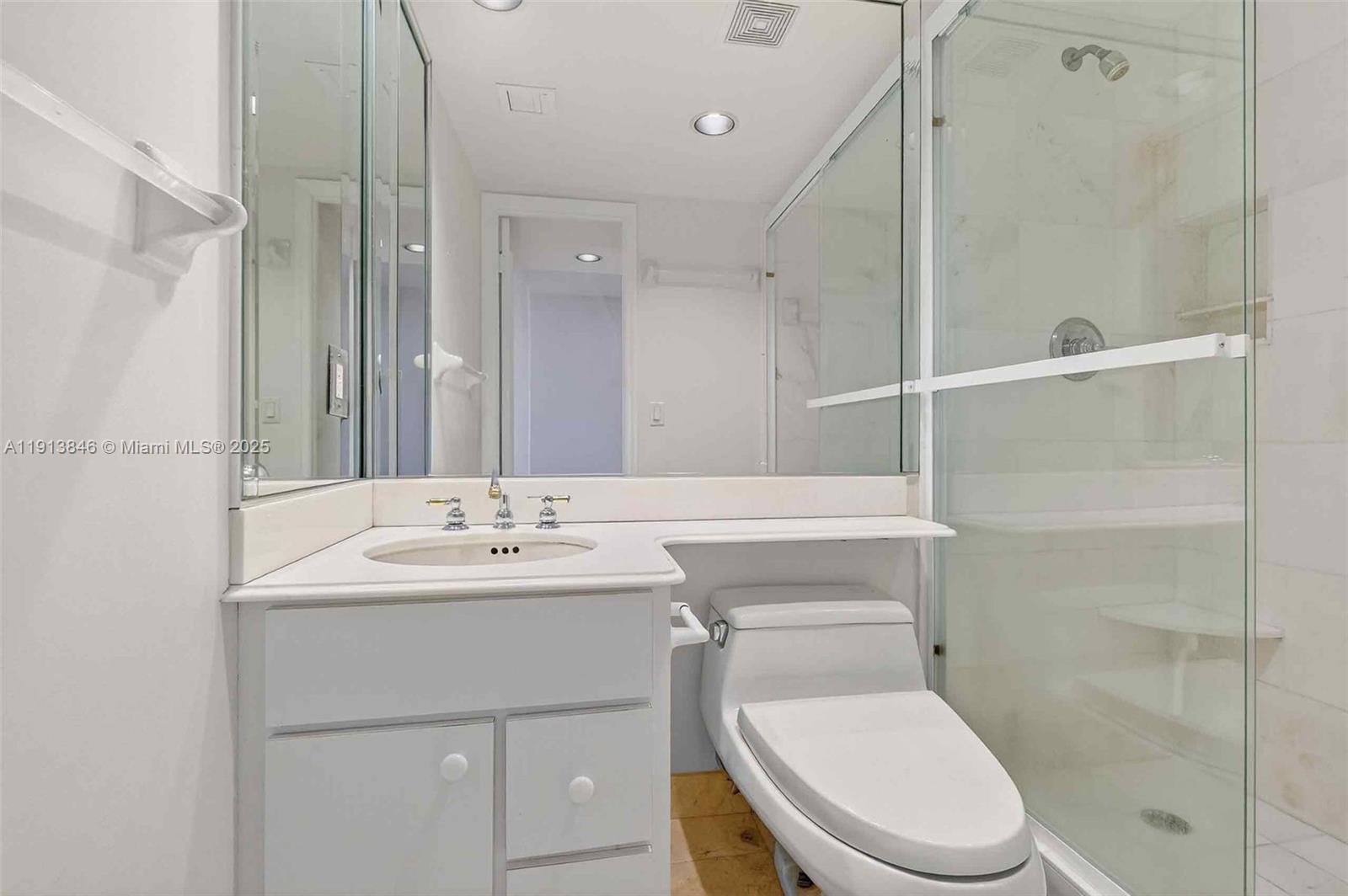 image Grove Isle Condo26