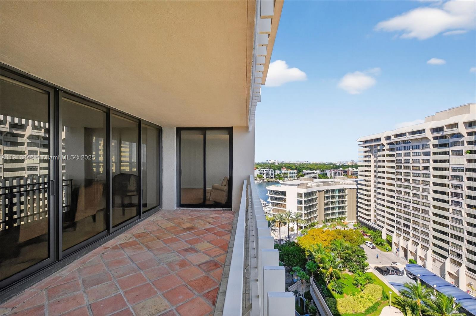 image Grove Isle Condo31