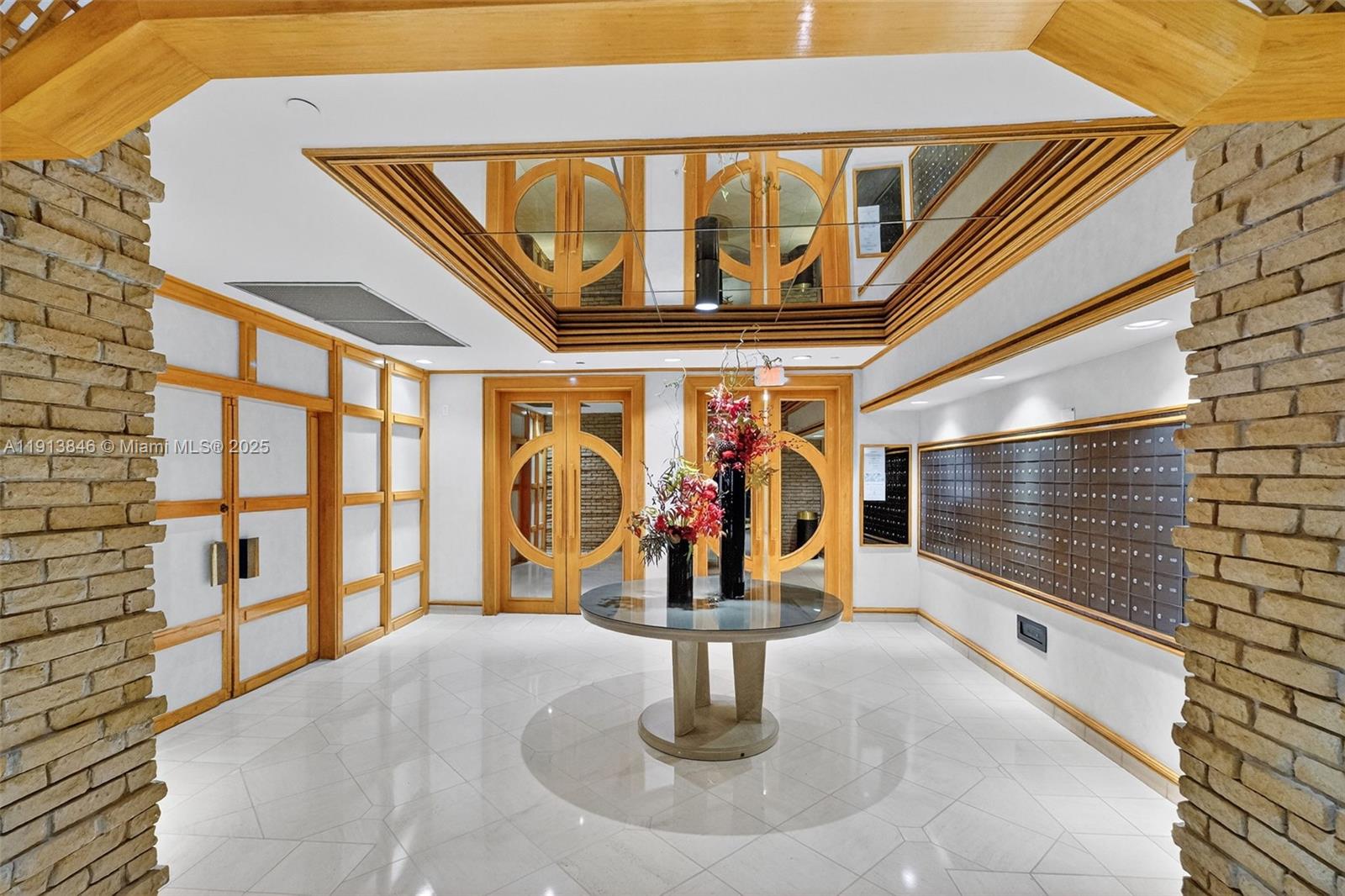 image Grove Isle Condo41