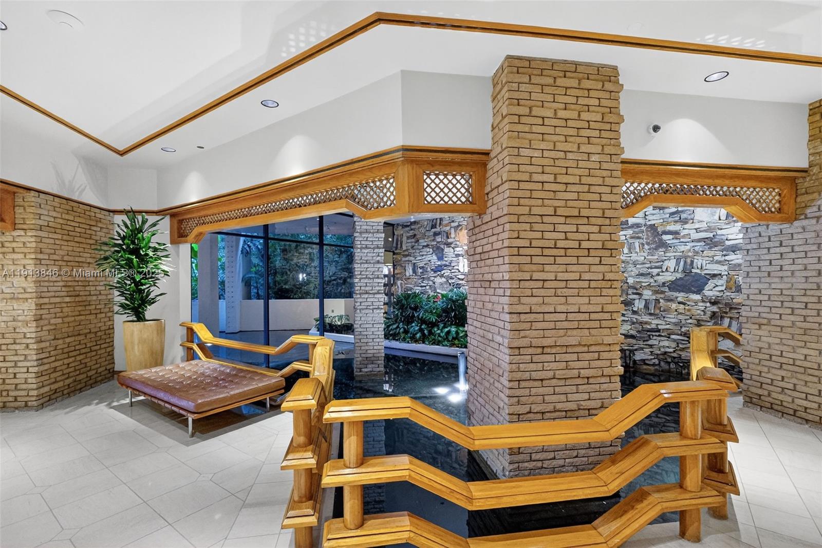 image Grove Isle Condo43