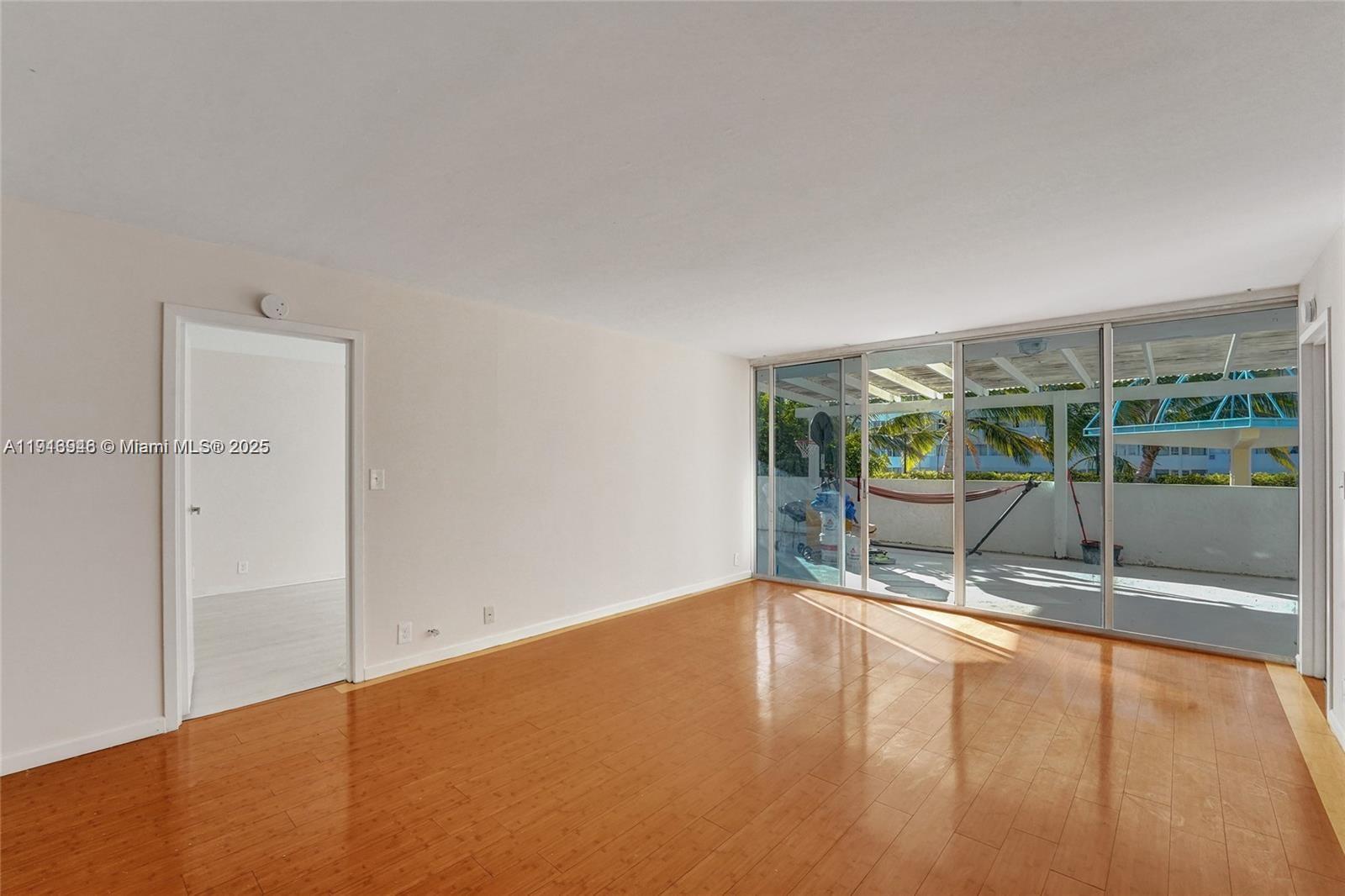 7601 E Treasure Dr #406 North Bay Village, FL 33141